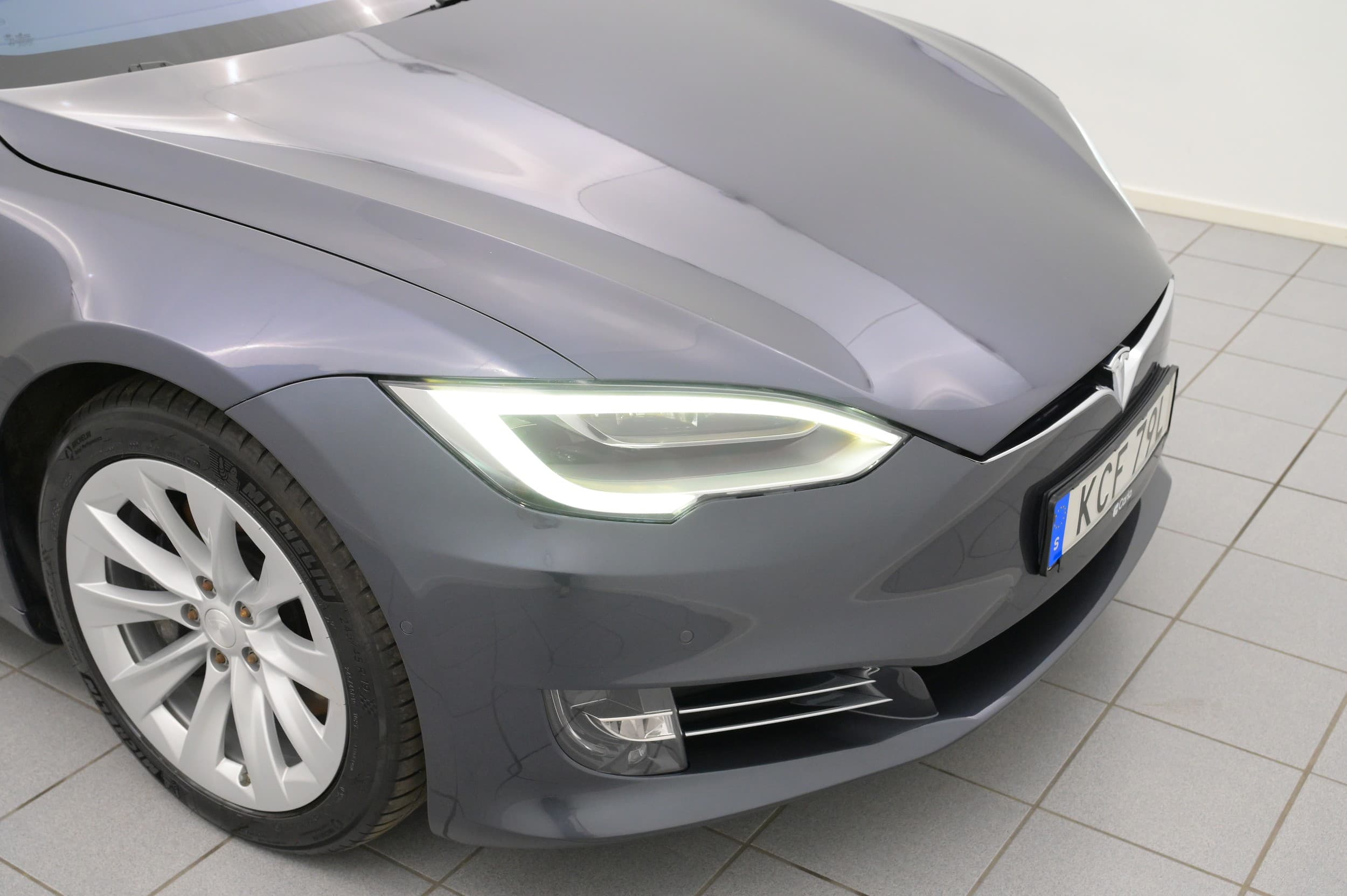 Tesla Model S