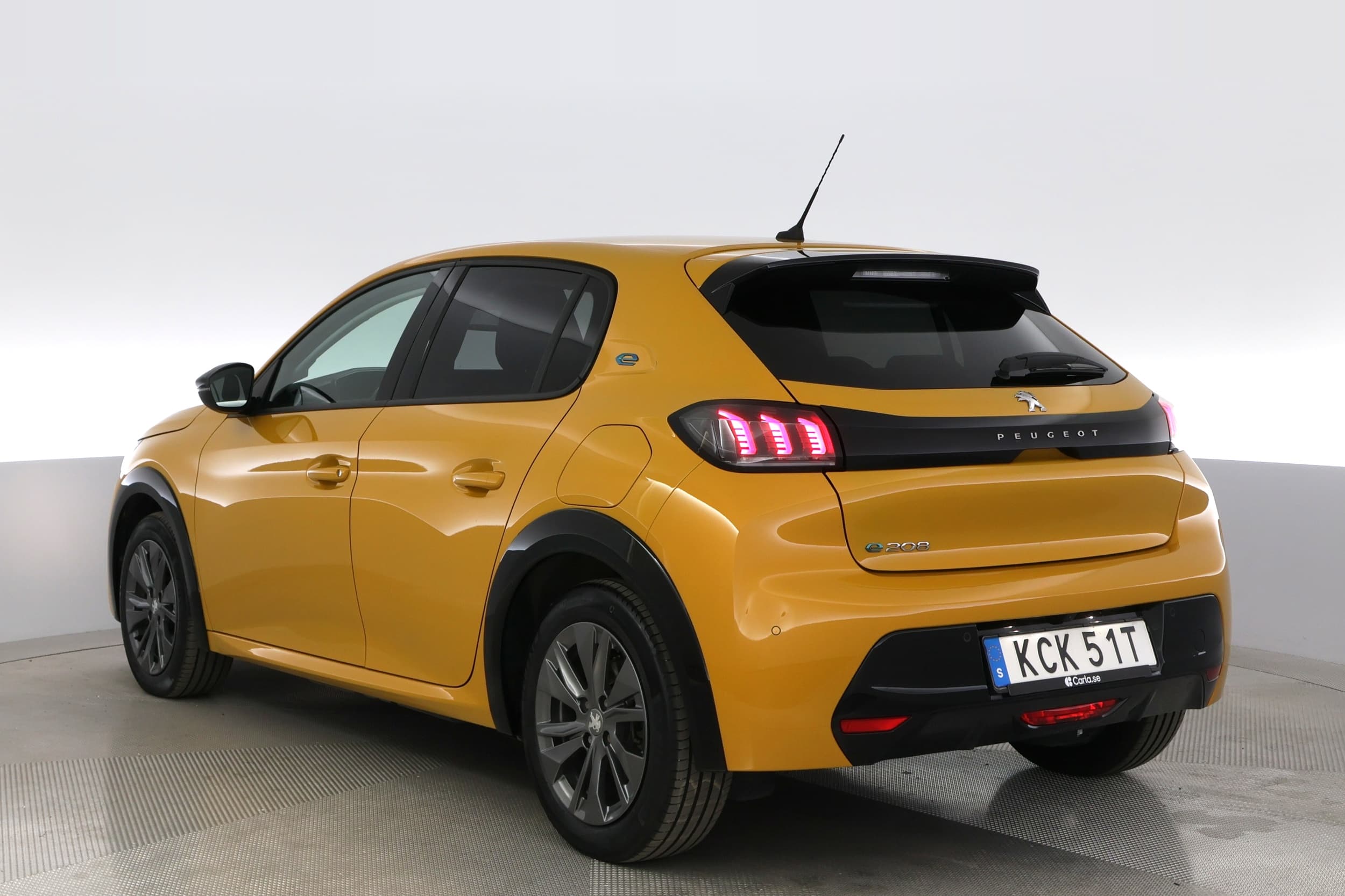 Peugeot e-208