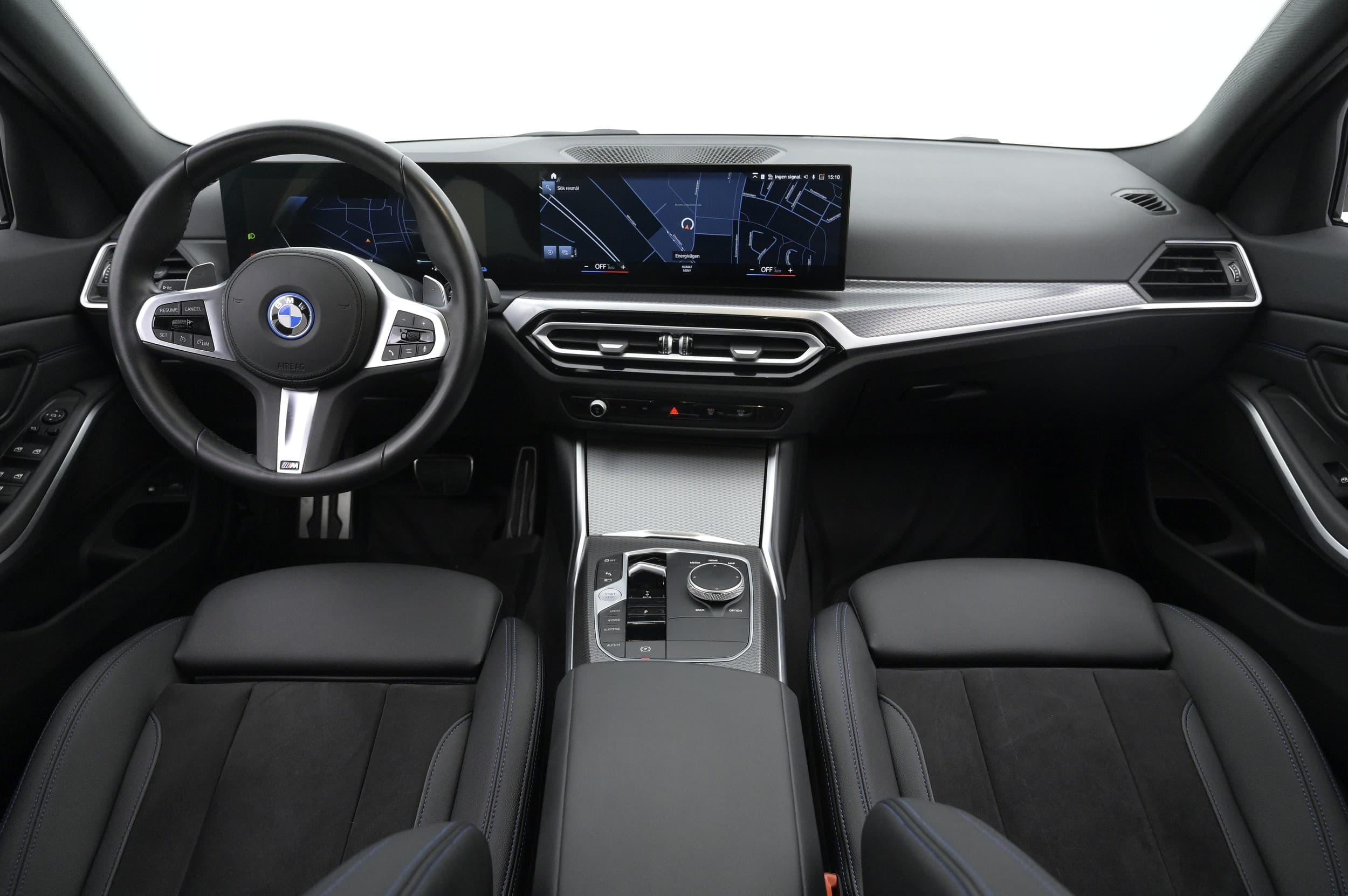 BMW 330e 