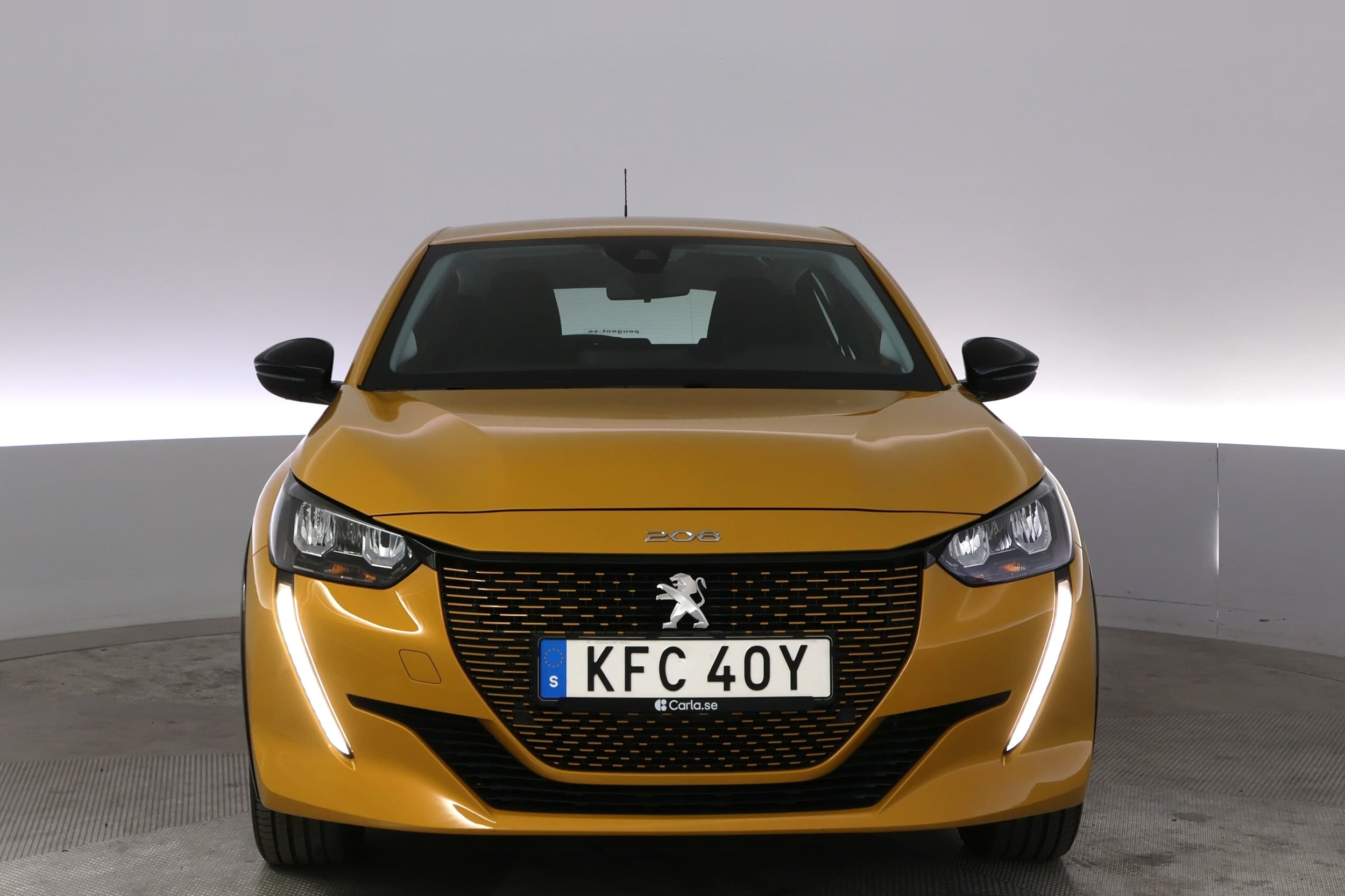 Peugeot e-208