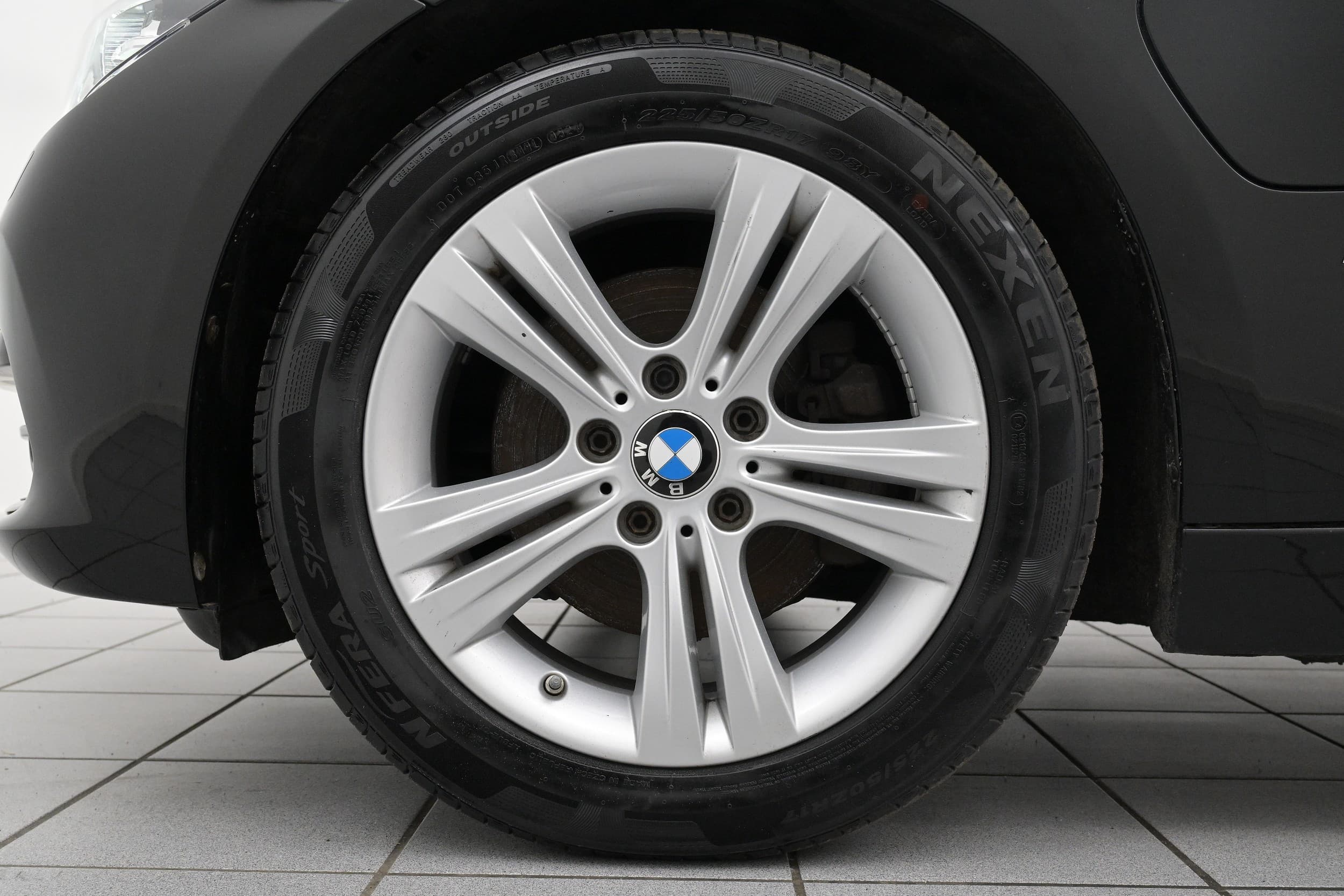 BMW 330e