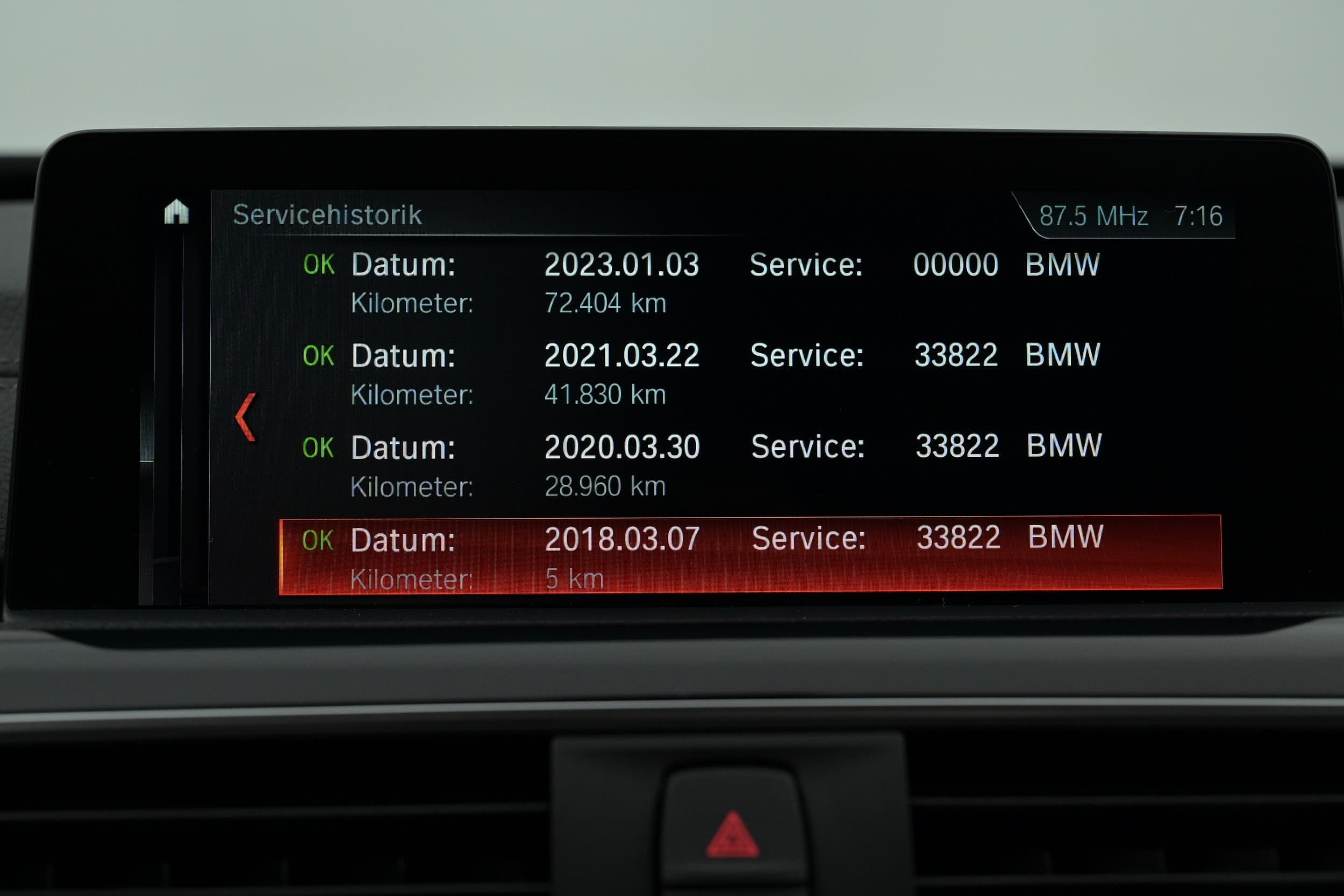 BMW 330e