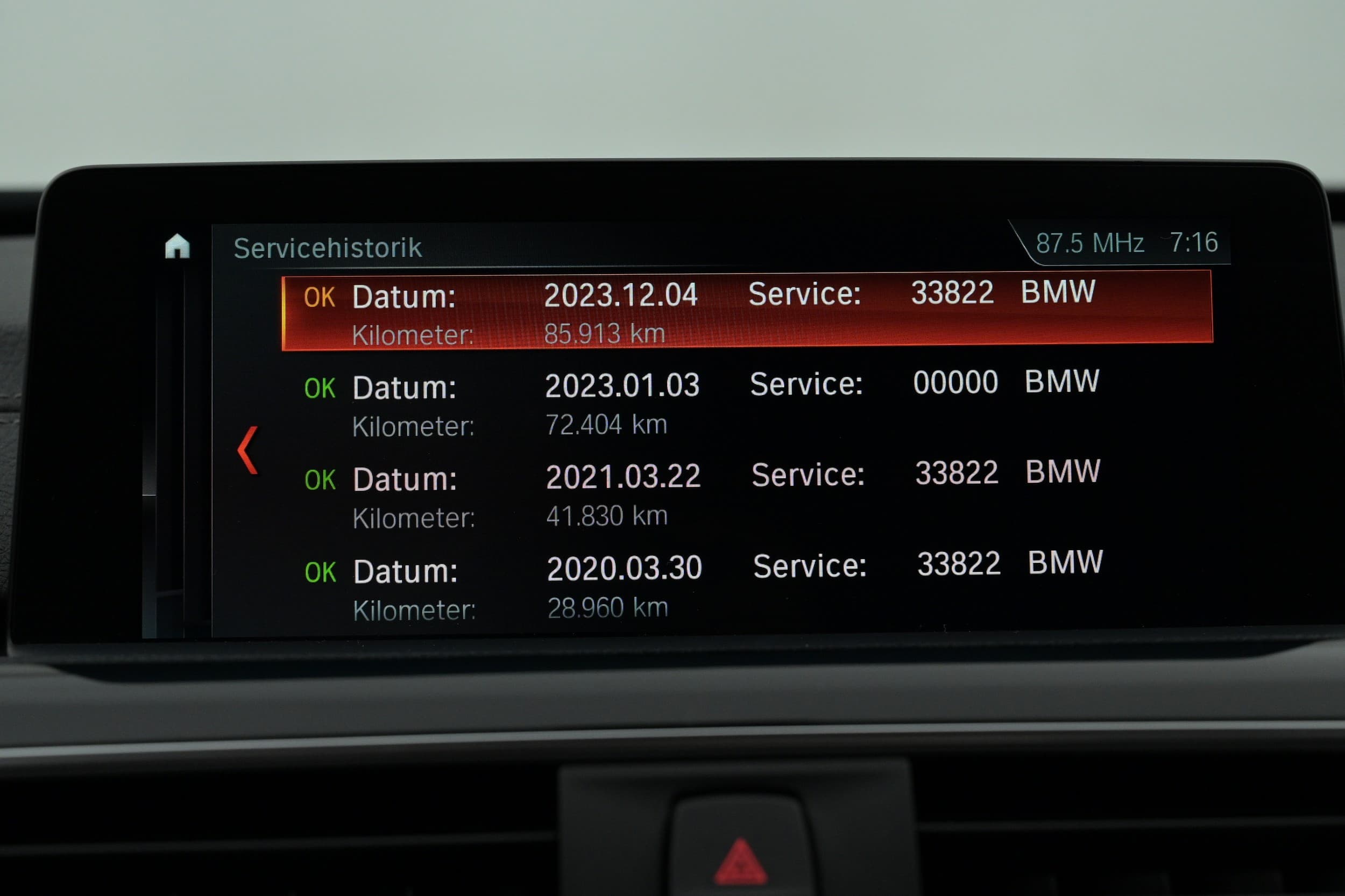 BMW 330e