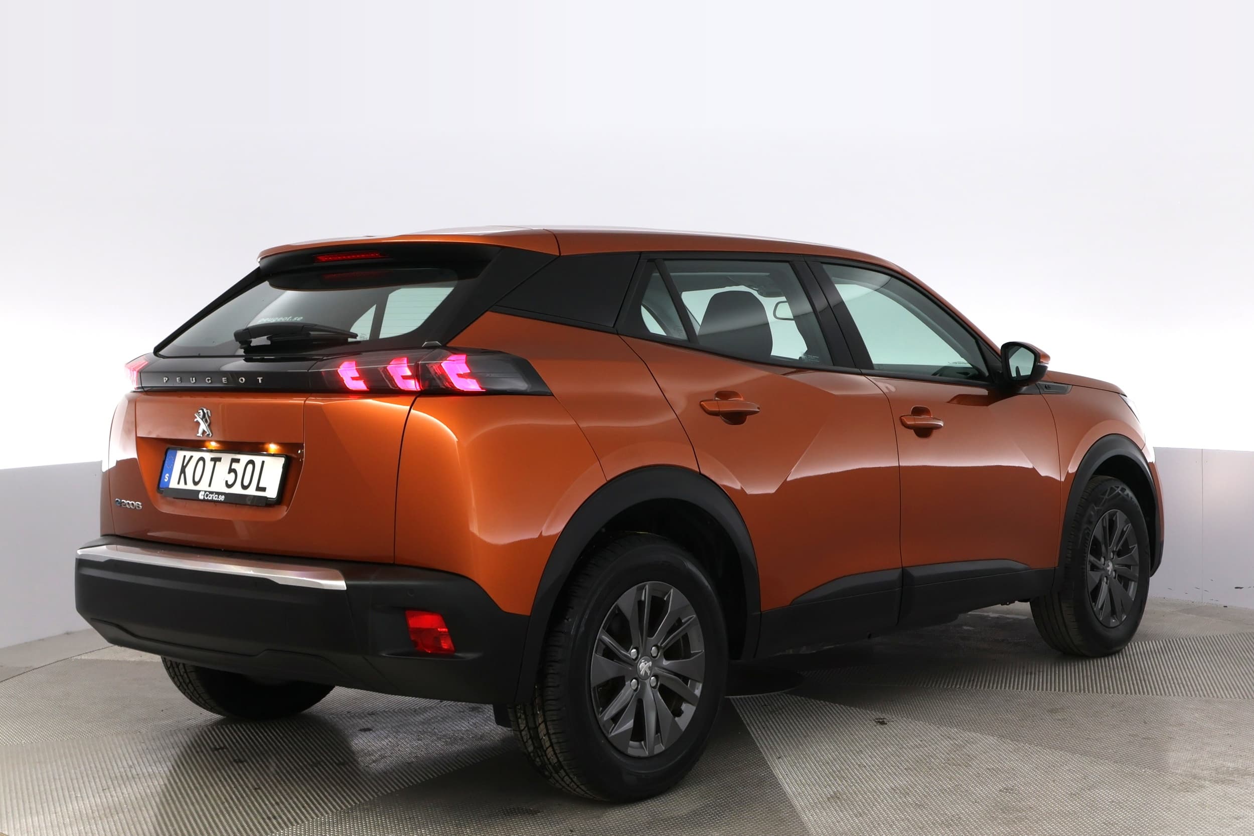 Peugeot e-2008