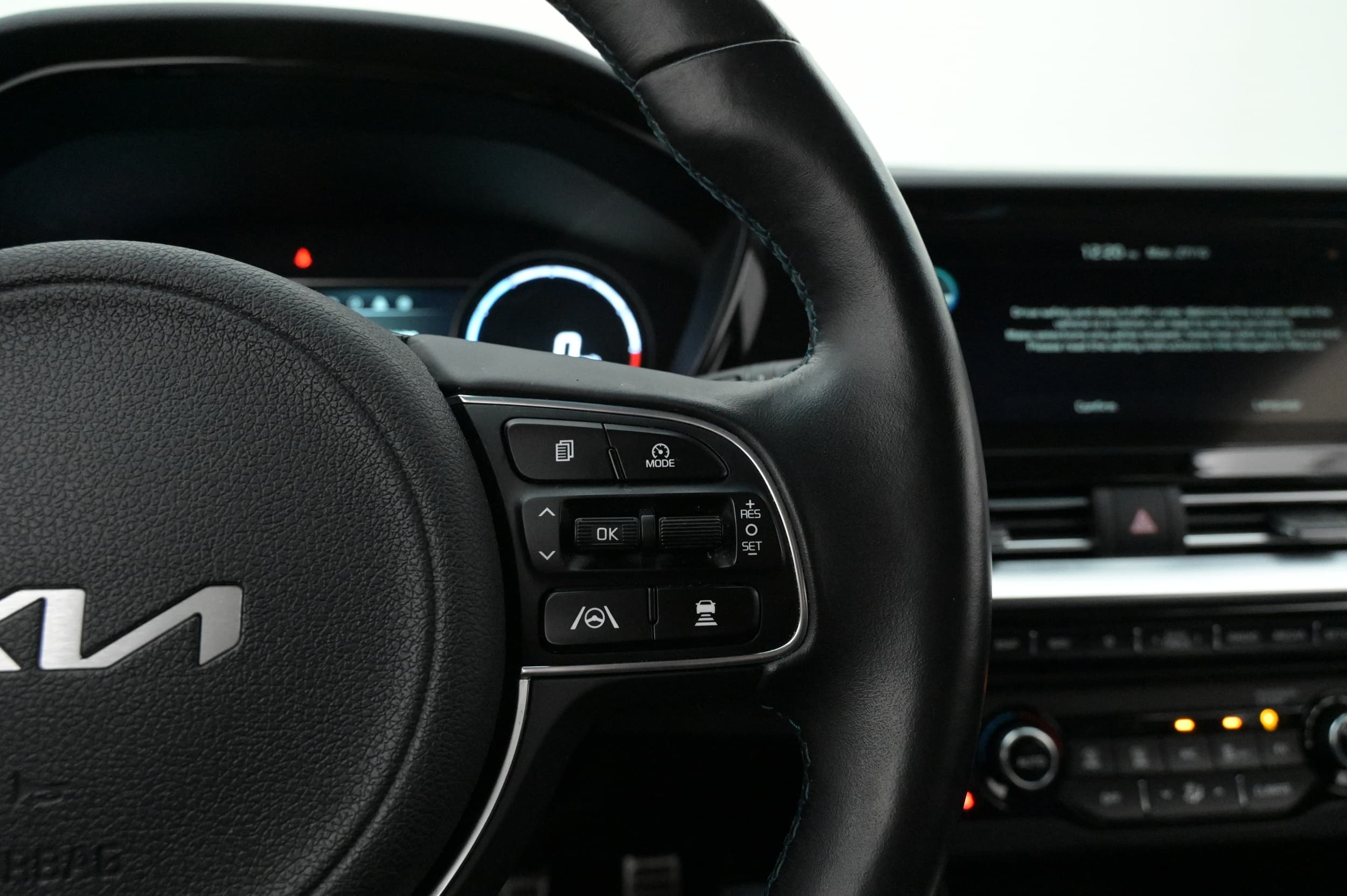 Adaptiv farthållare med Stop & Go-funktion