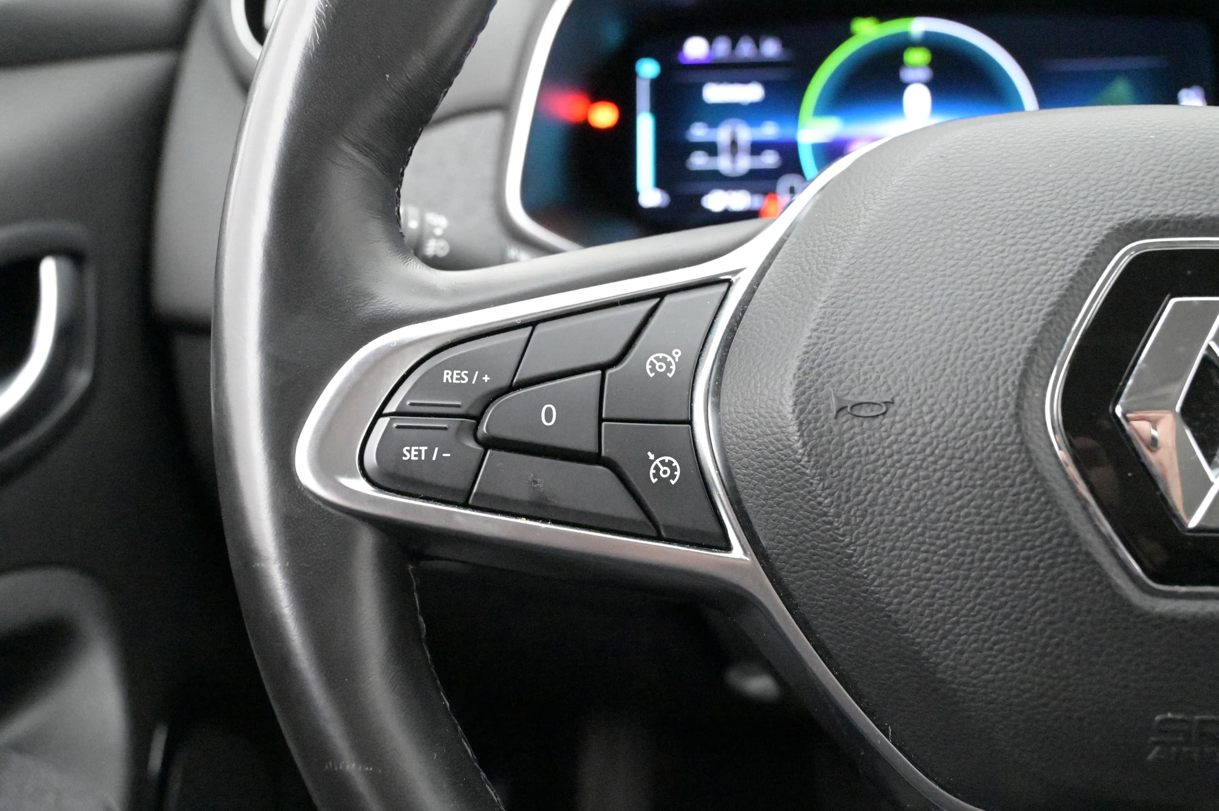 Multifunktionsratt med farthållare