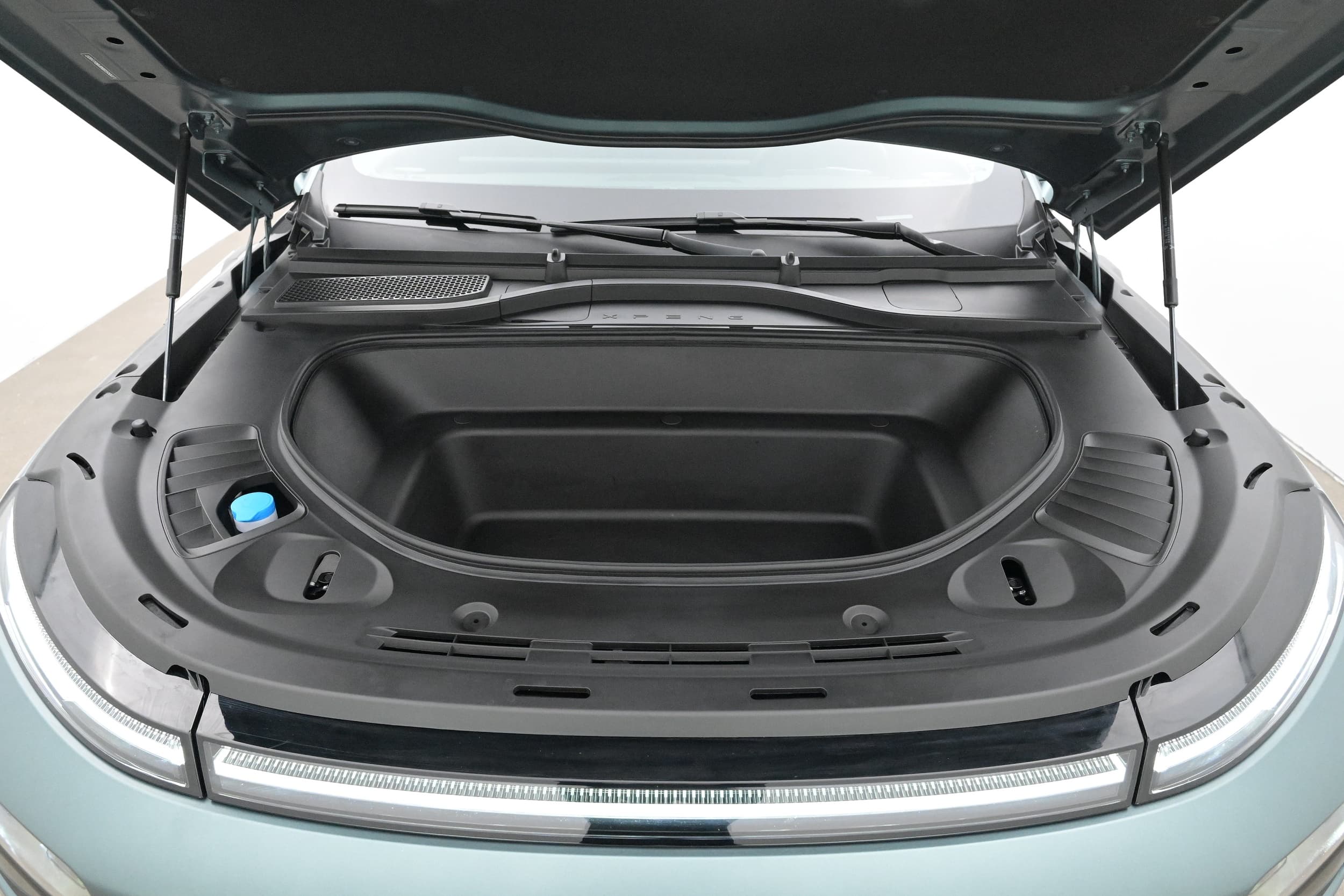 Xpeng G9
