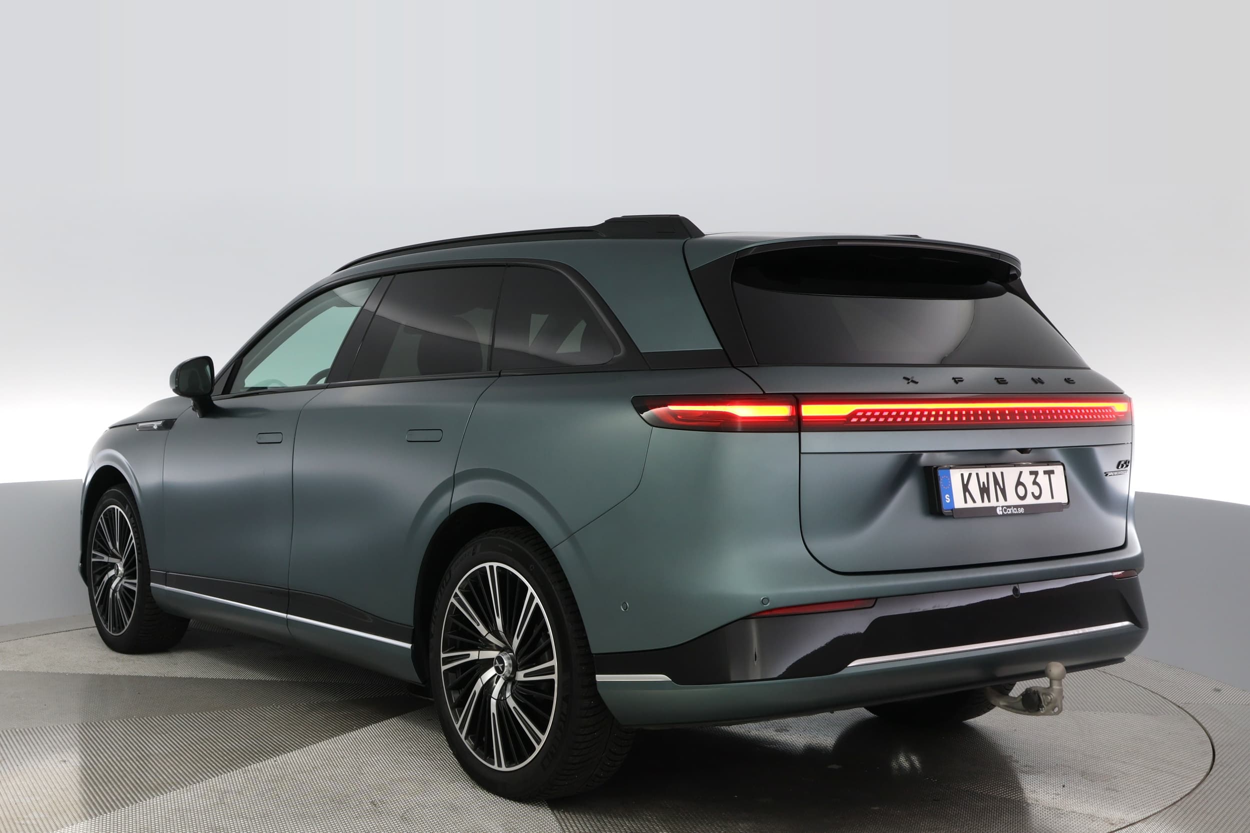 Xpeng G9