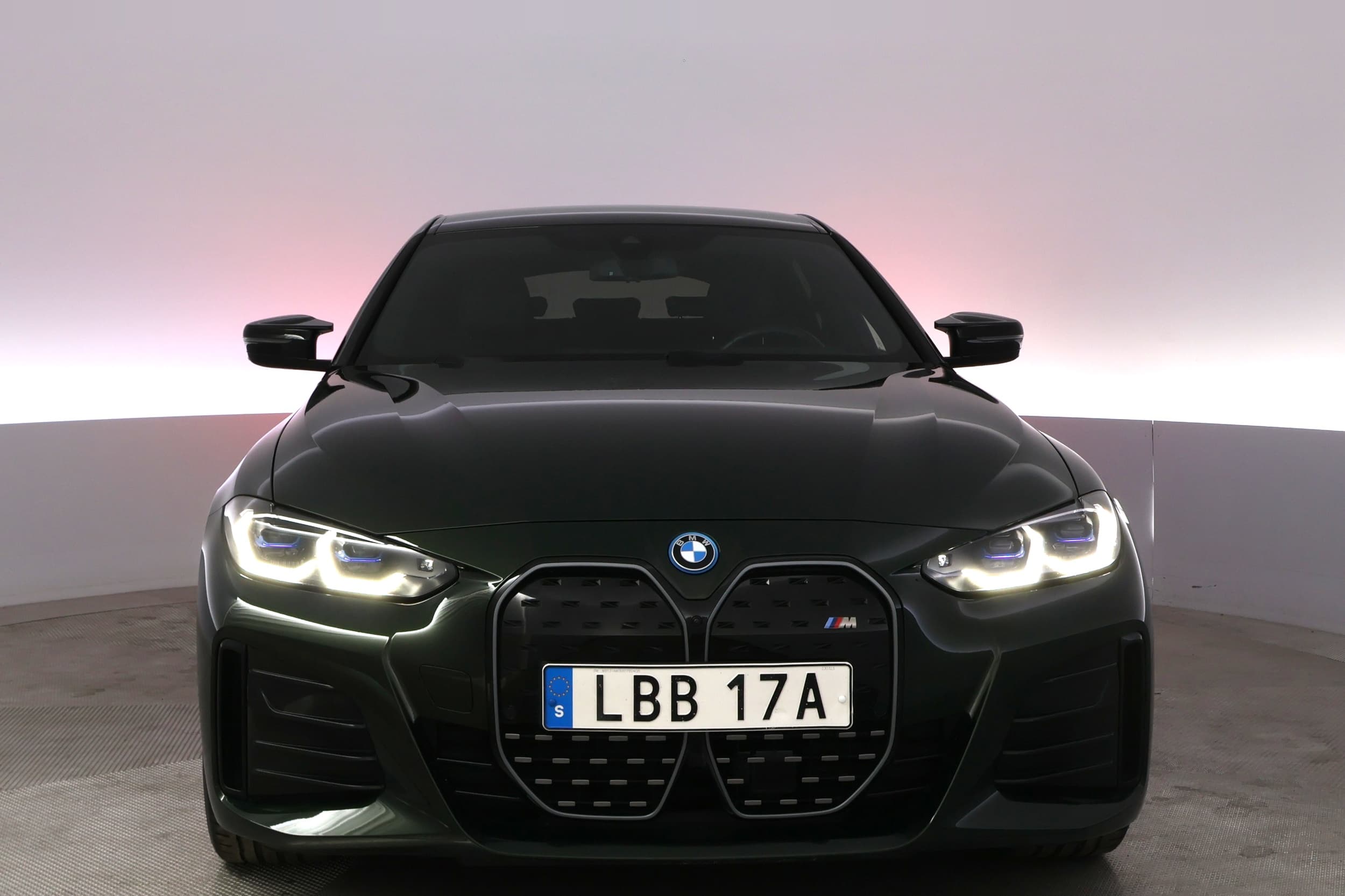 BMW i4