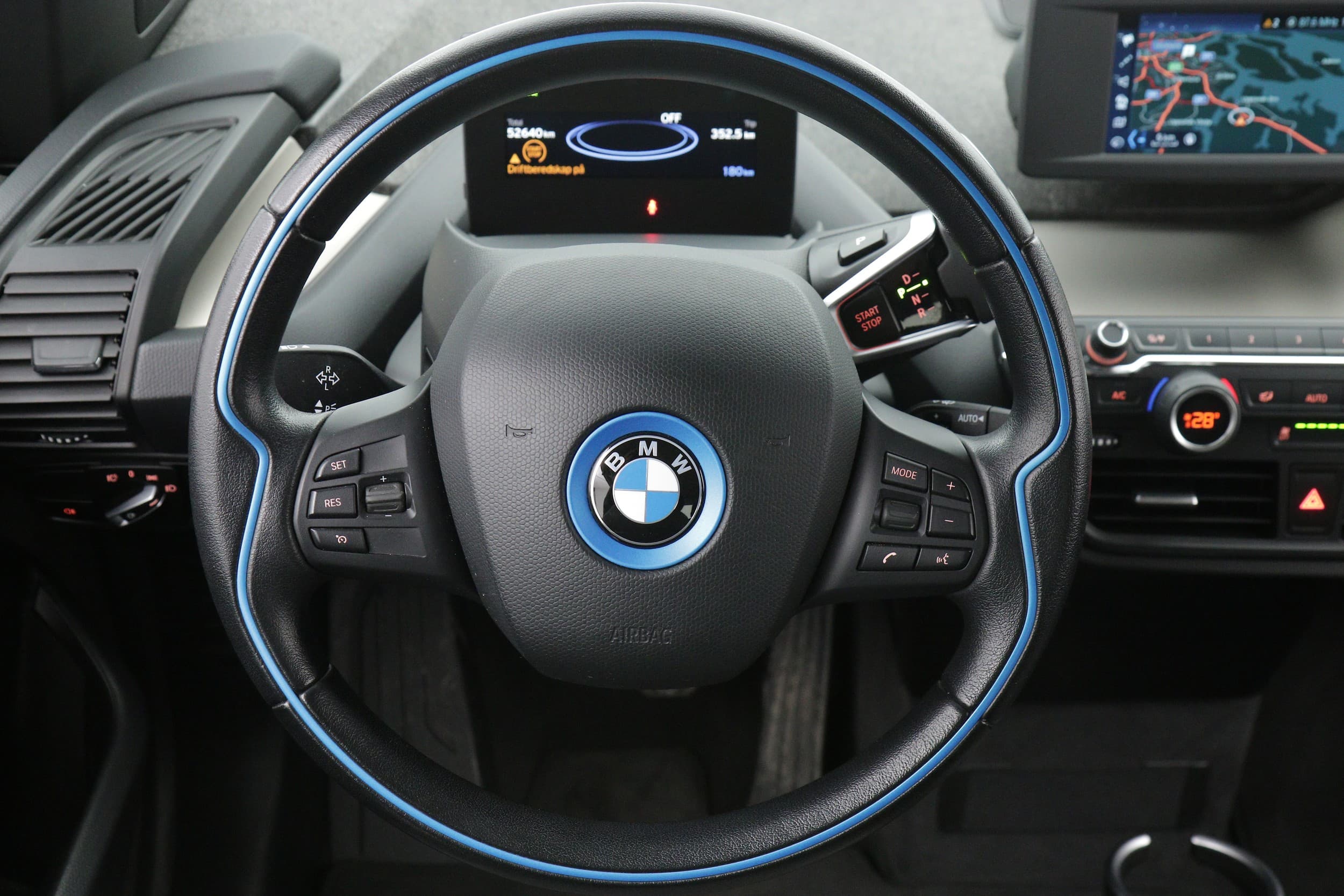 BMW i3s