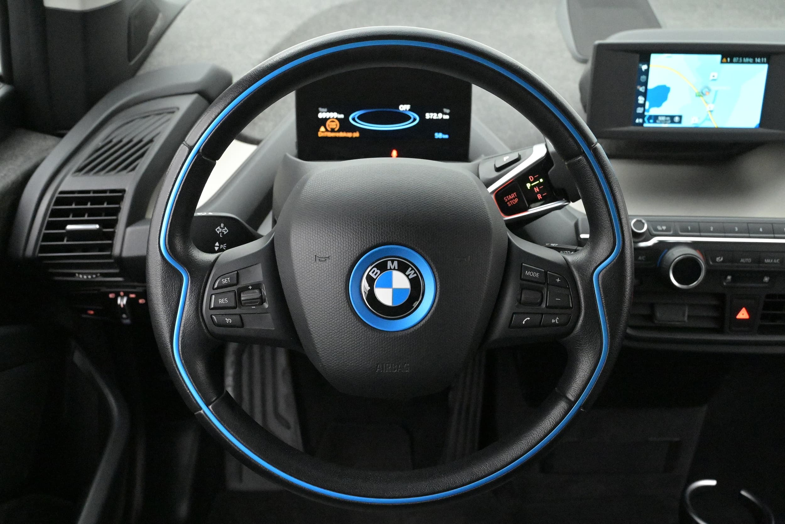 BMW i3s