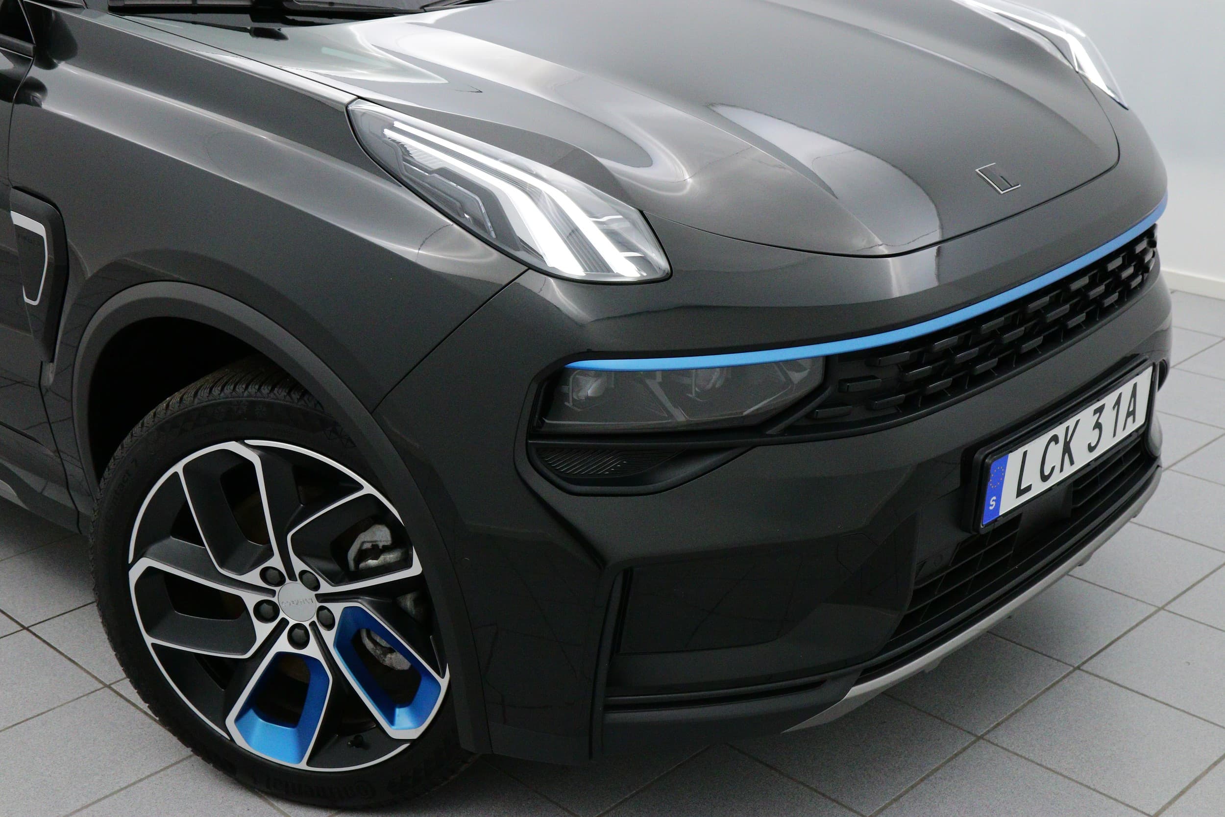 Lynk & Co 01