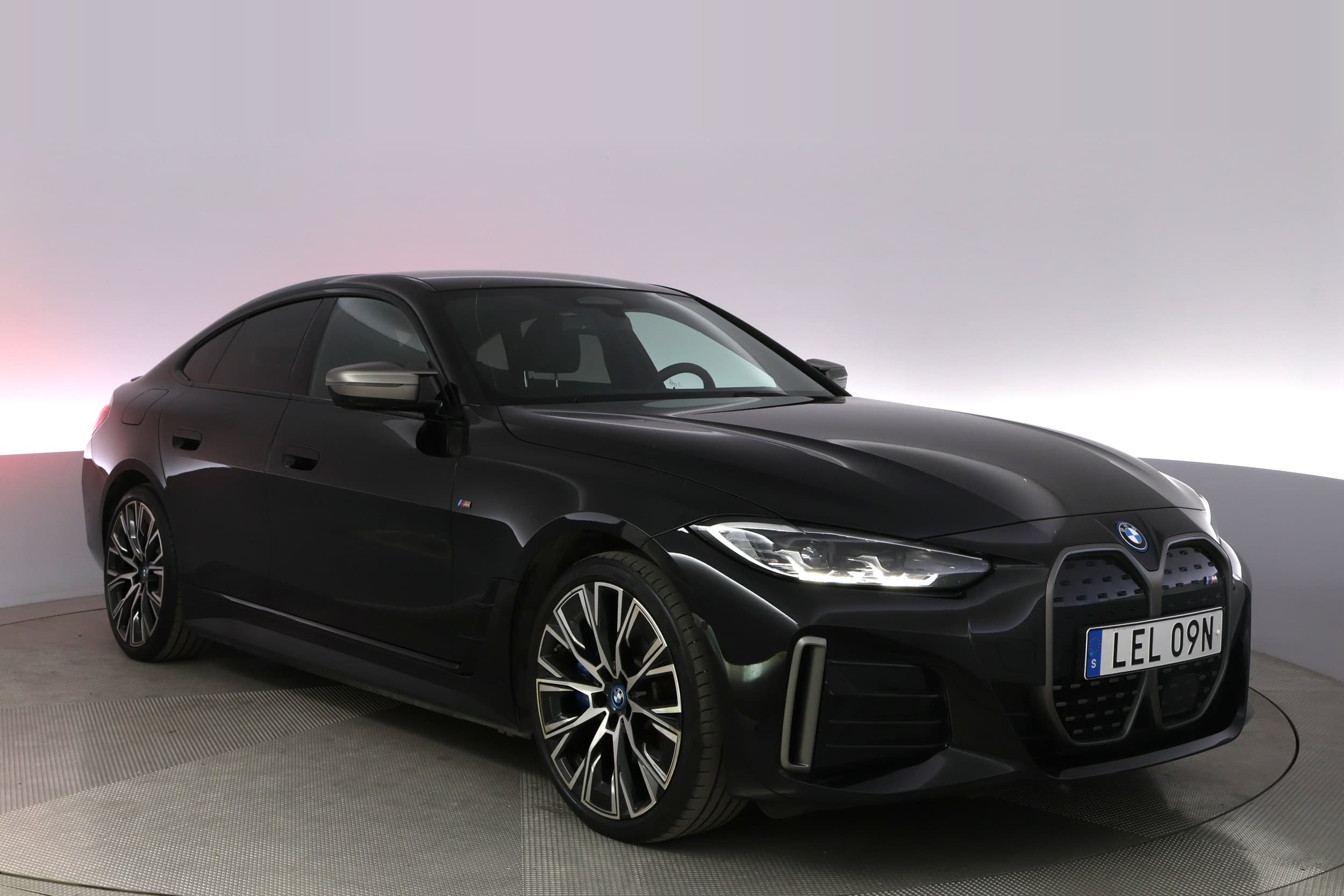 BMW i4