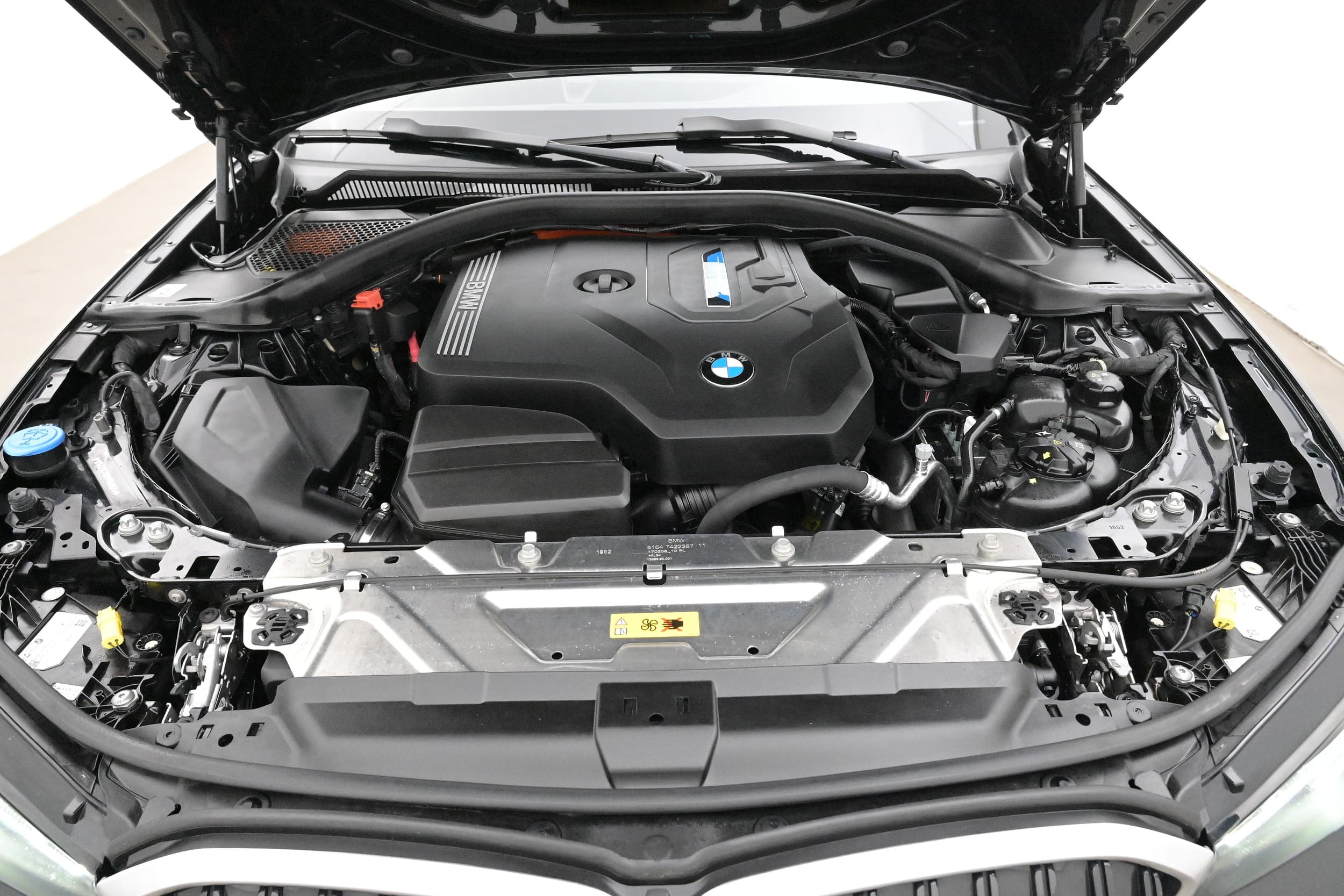 BMW 330e