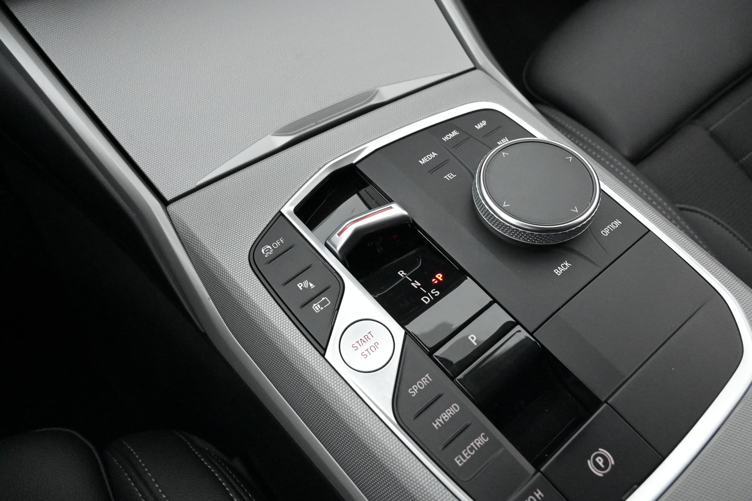 BMW 330e
