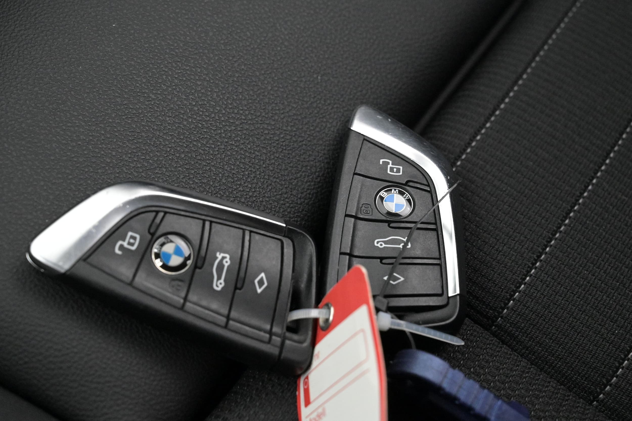 BMW 330e