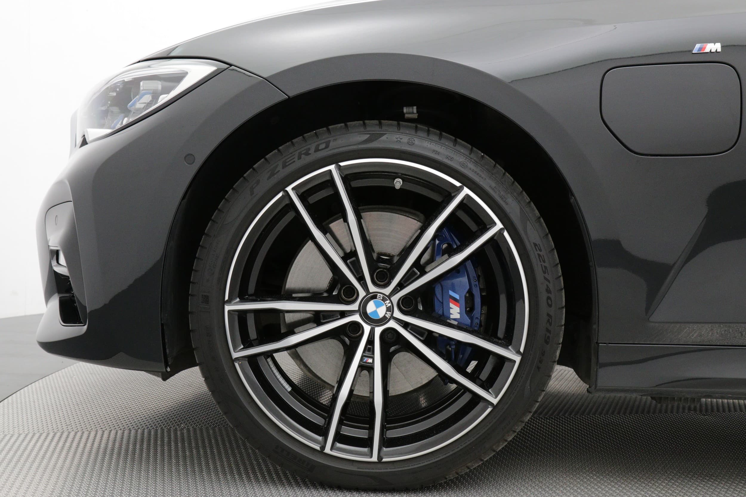 BMW 330e