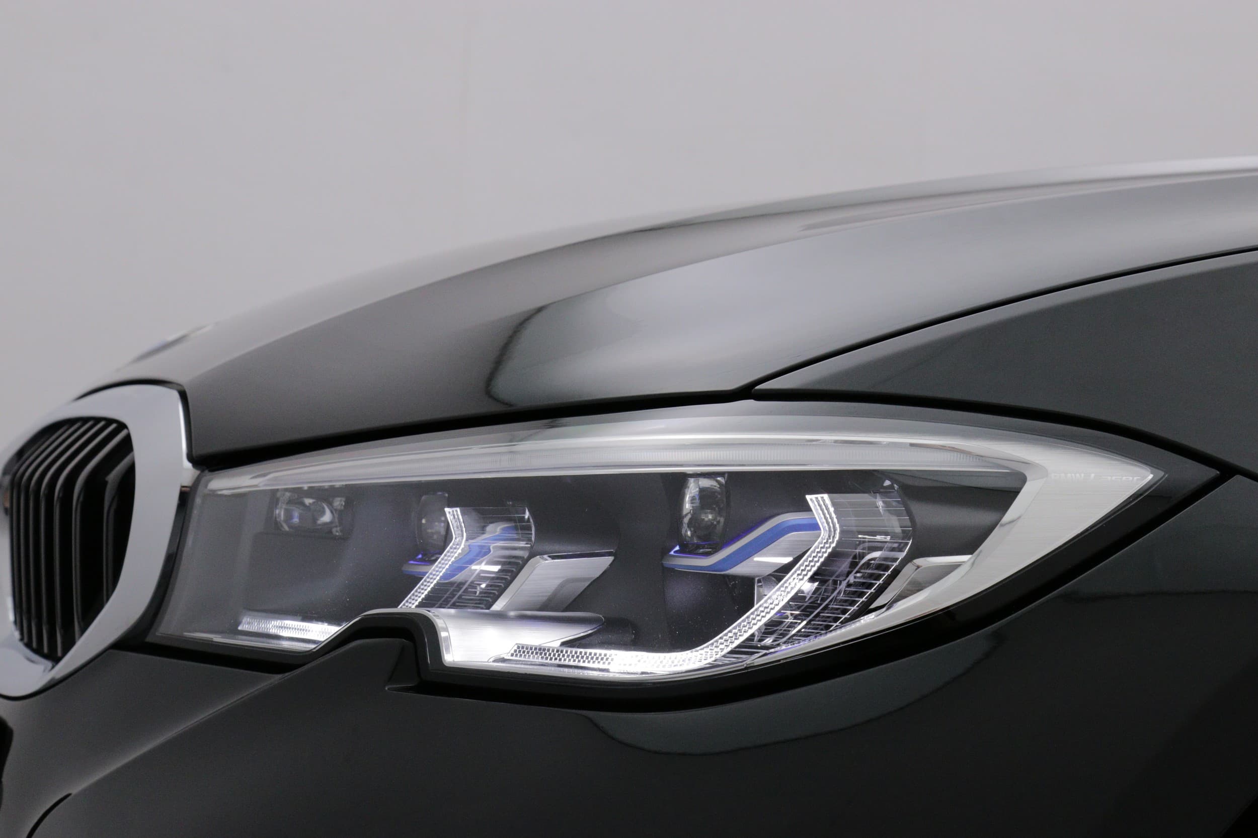 BMW 330e