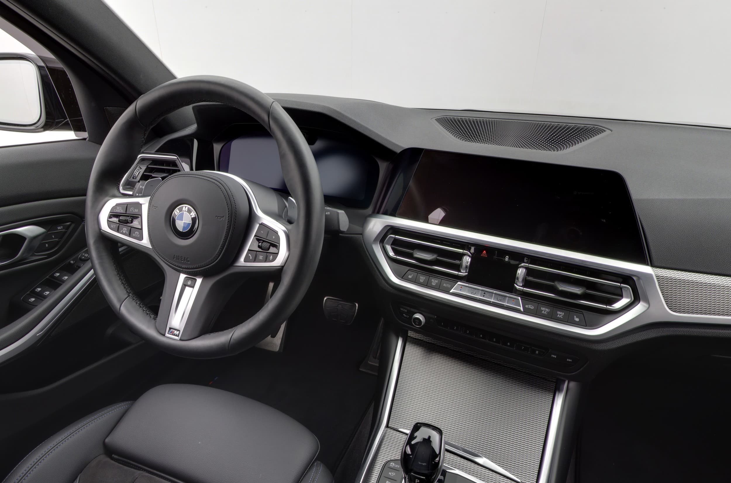 BMW 330e