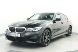 BMW 330e