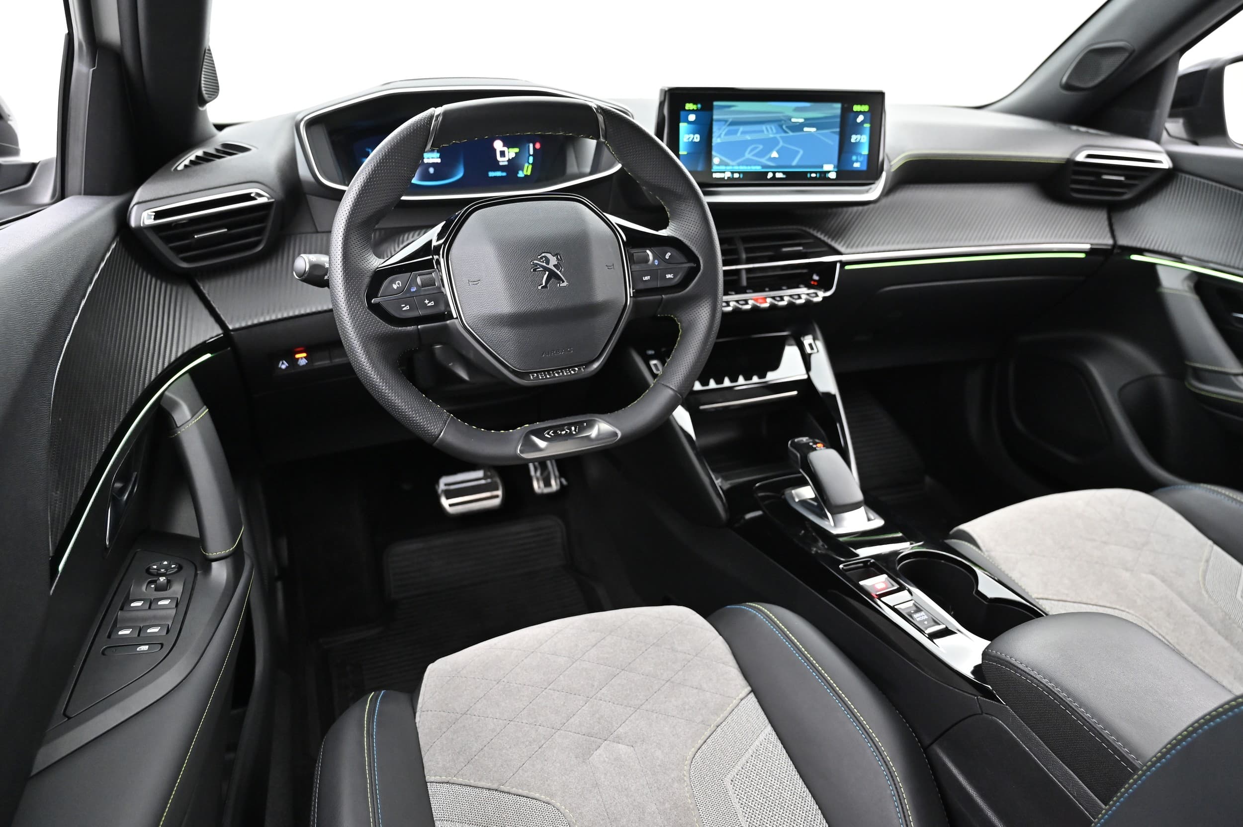 Peugeot e-2008