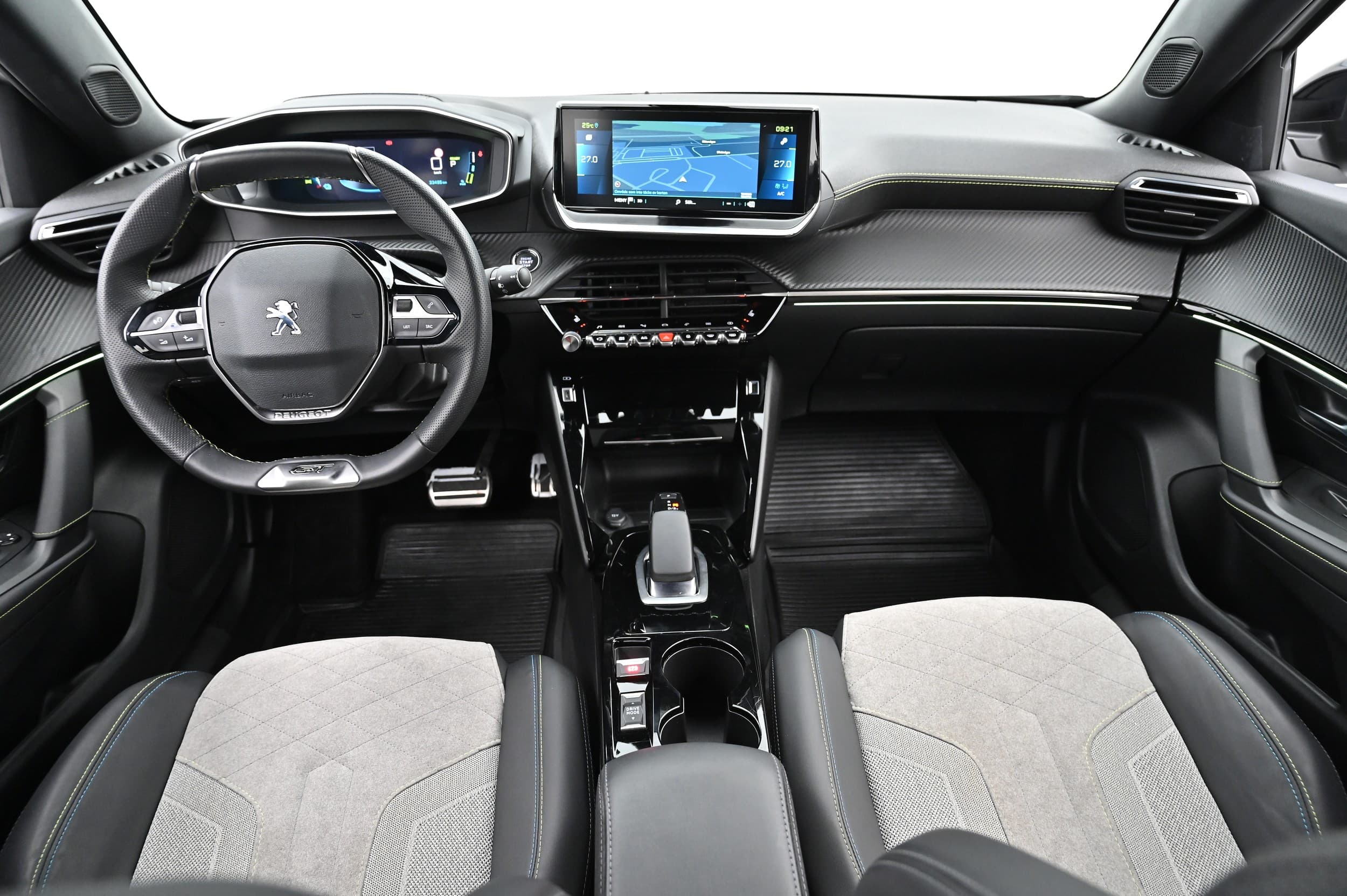 Peugeot e-2008