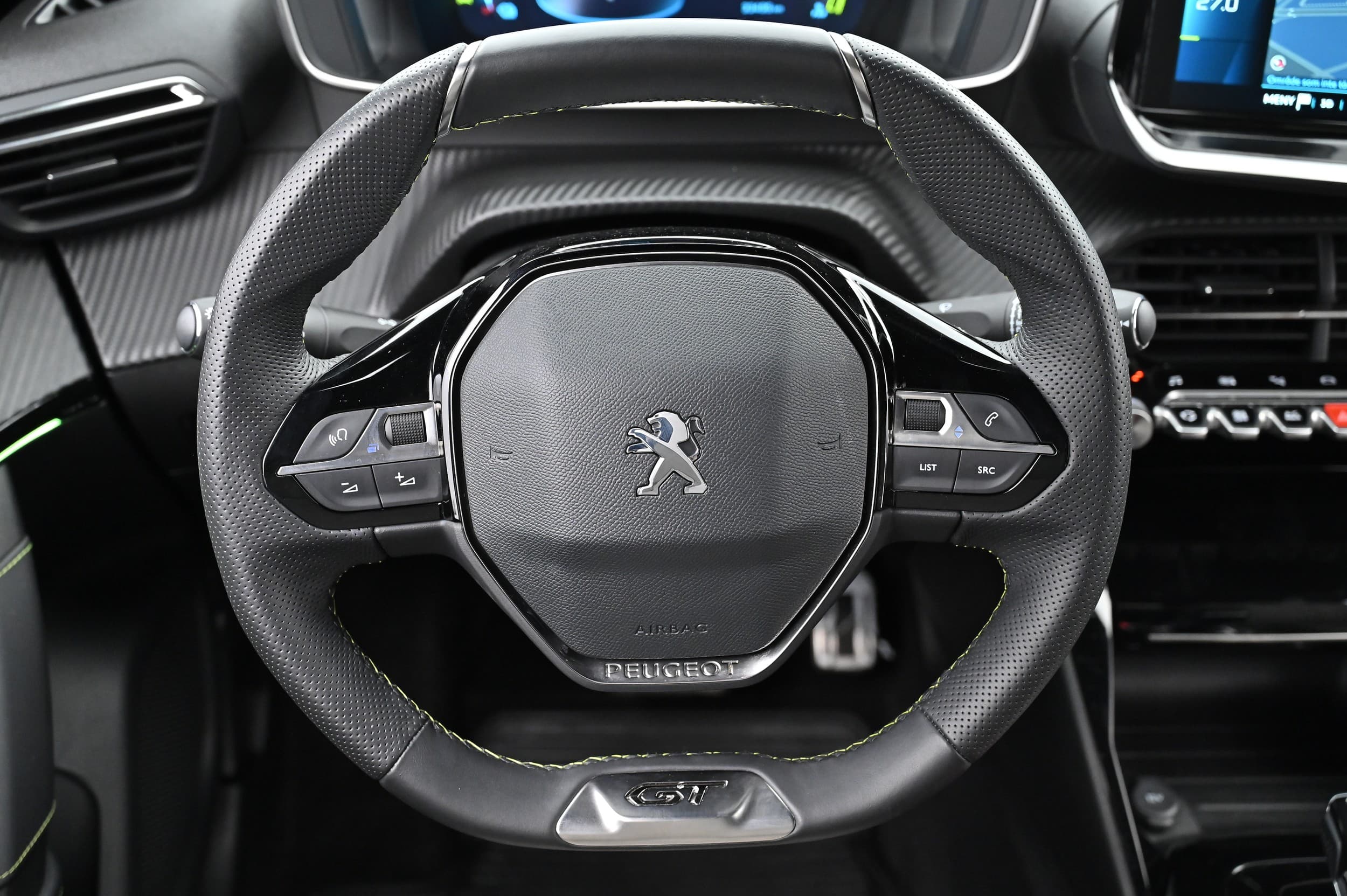 Peugeot e-2008