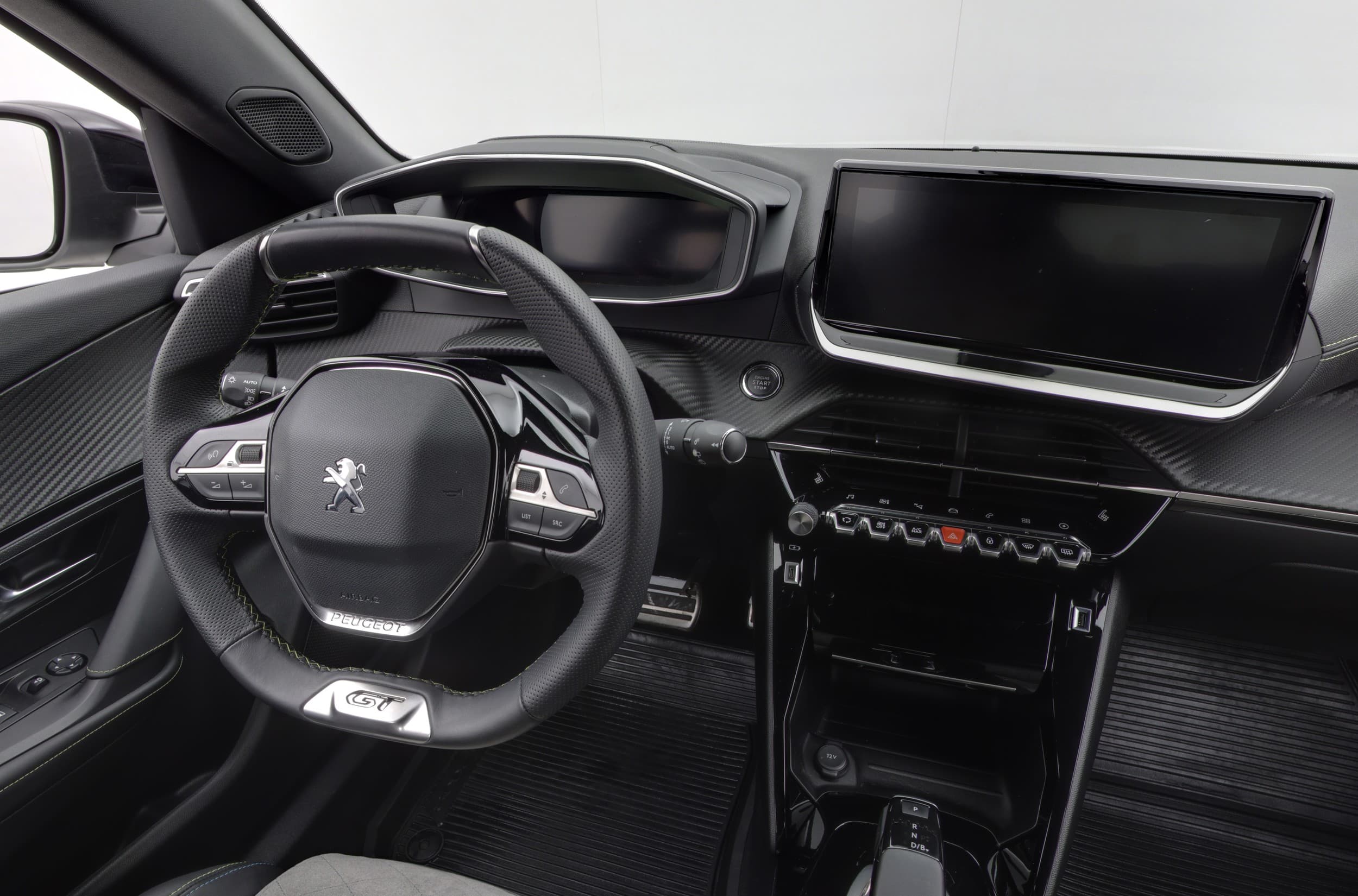 Peugeot e-2008