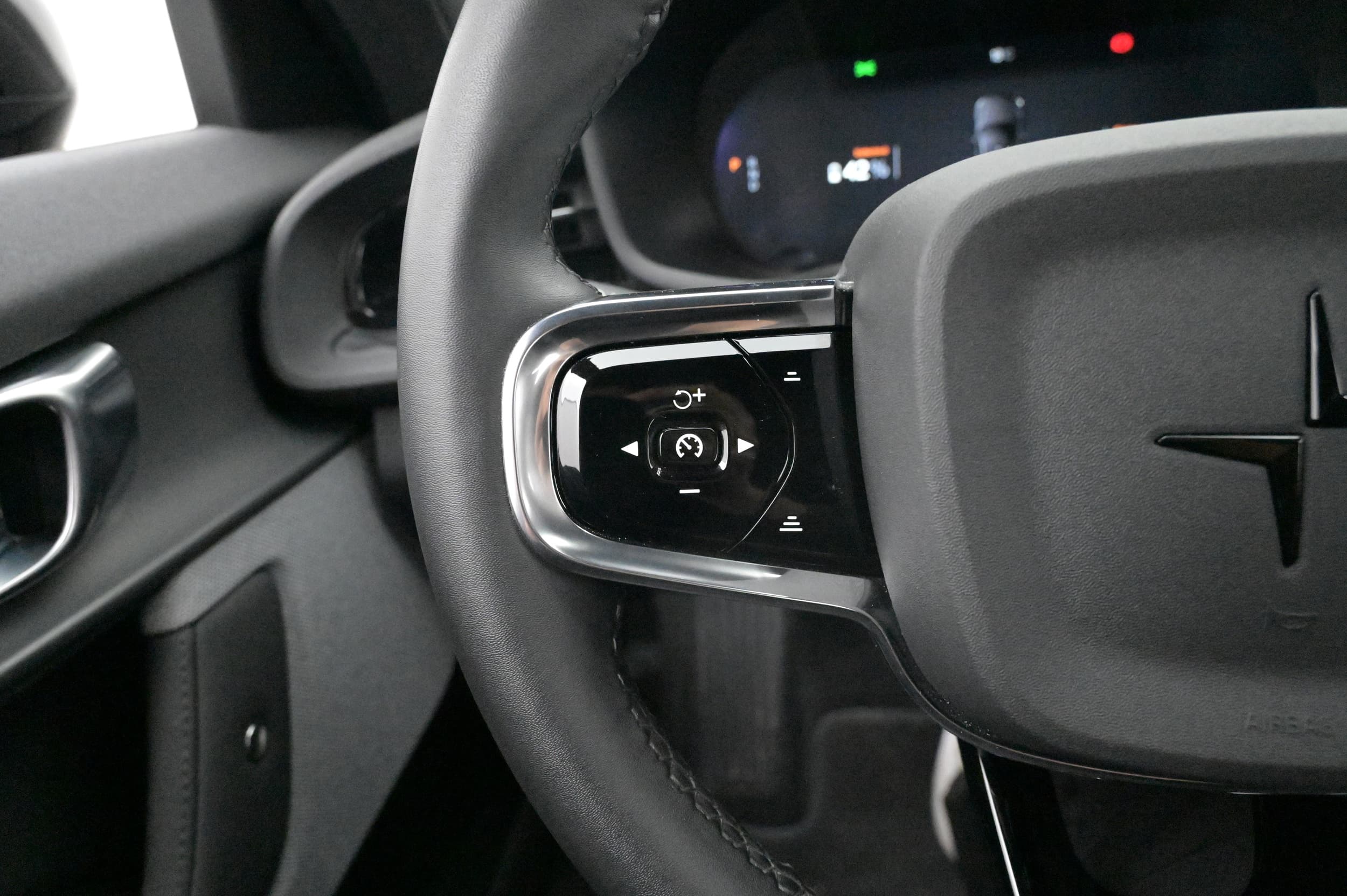 Adaptiv farthållare och Pilot Assist