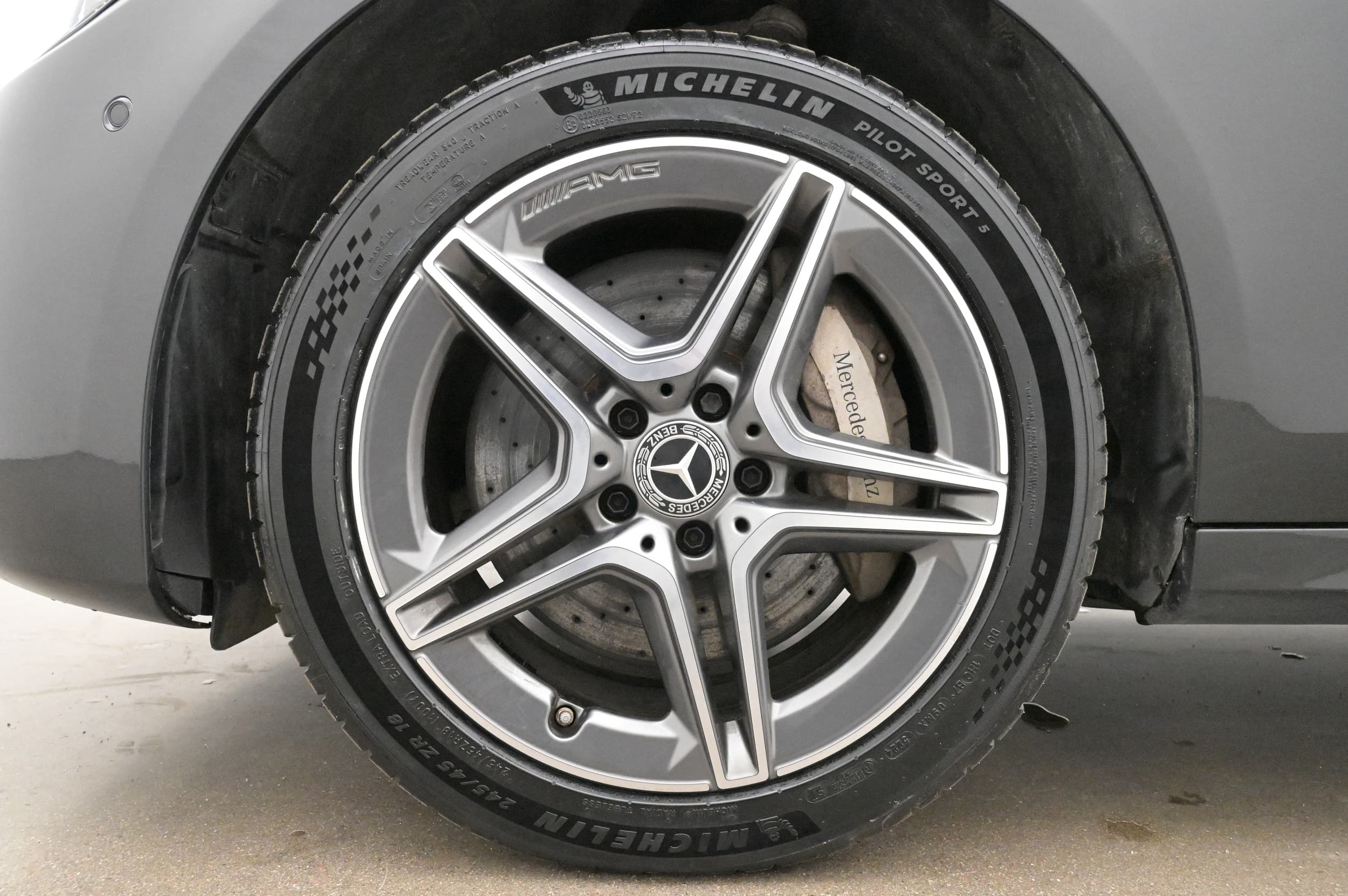 Mercedes-Benz E