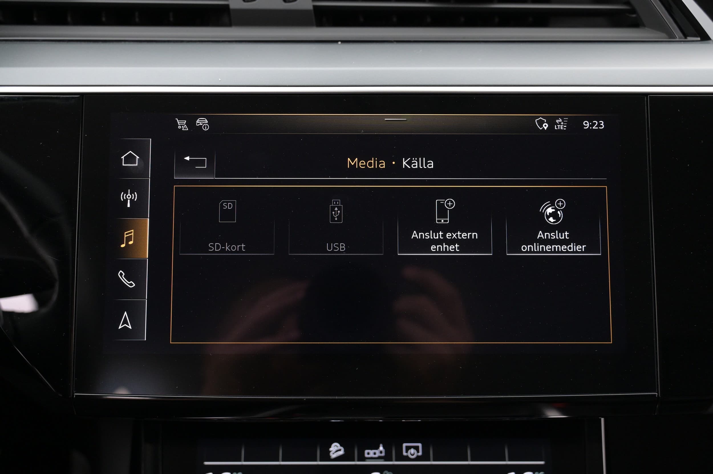 Audi e-tron