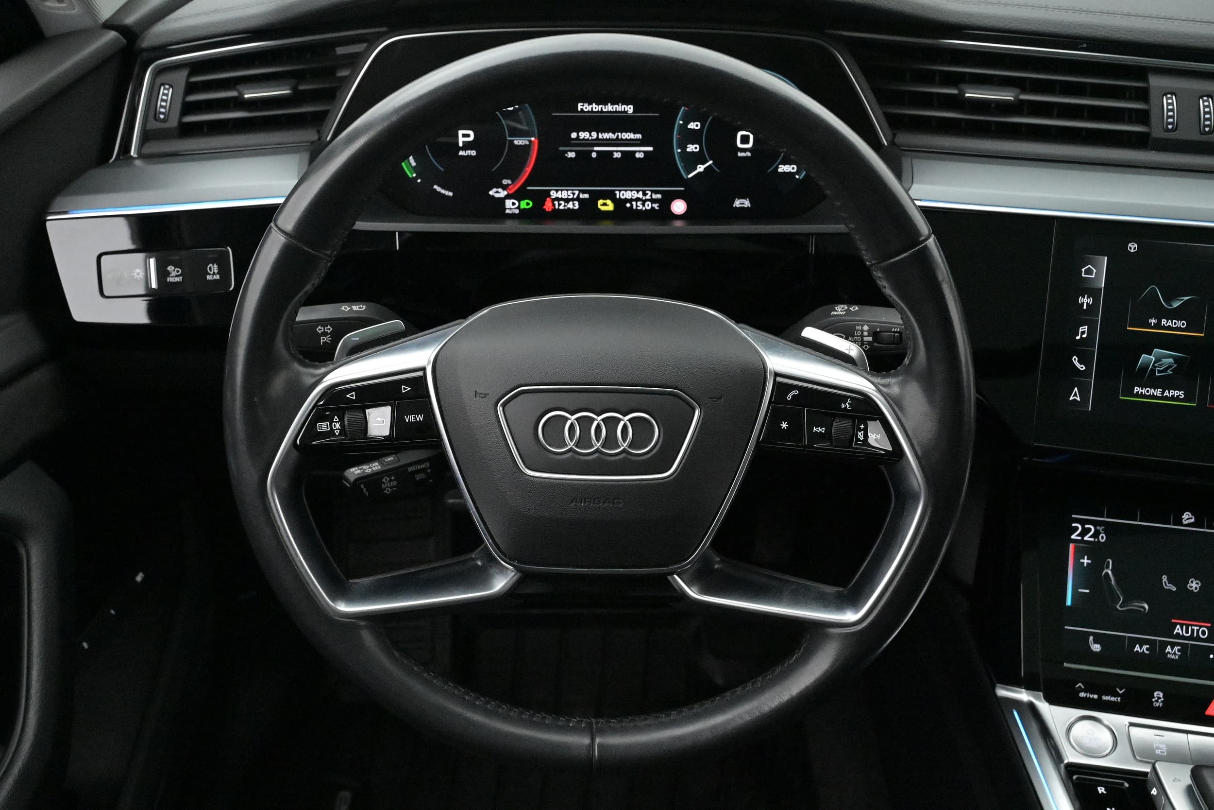 Audi e-tron
