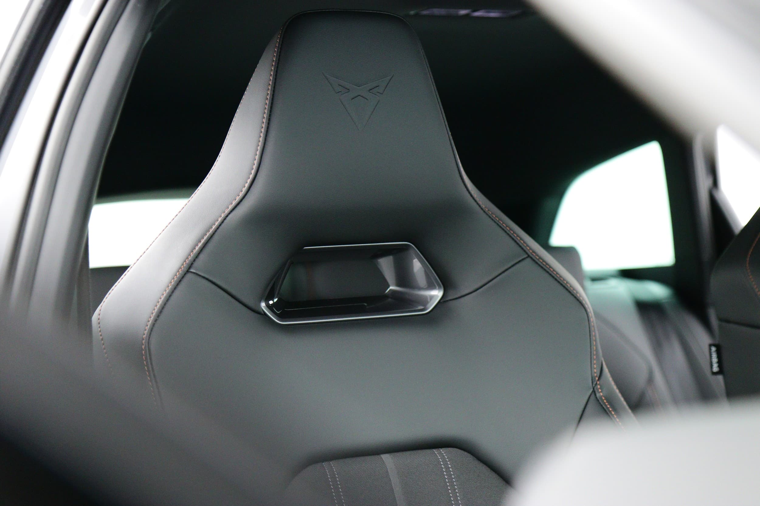 Cupra León