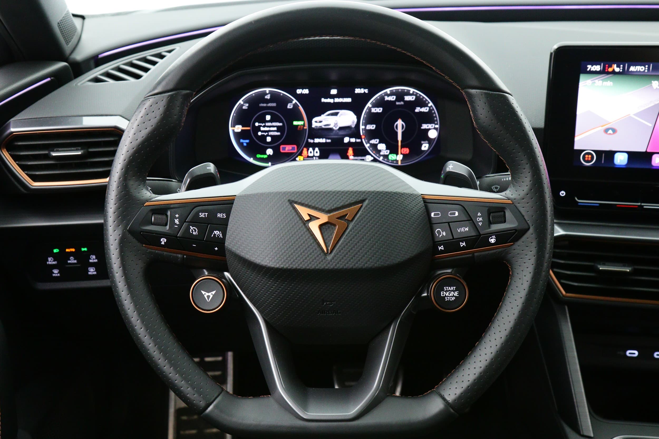 Cupra León