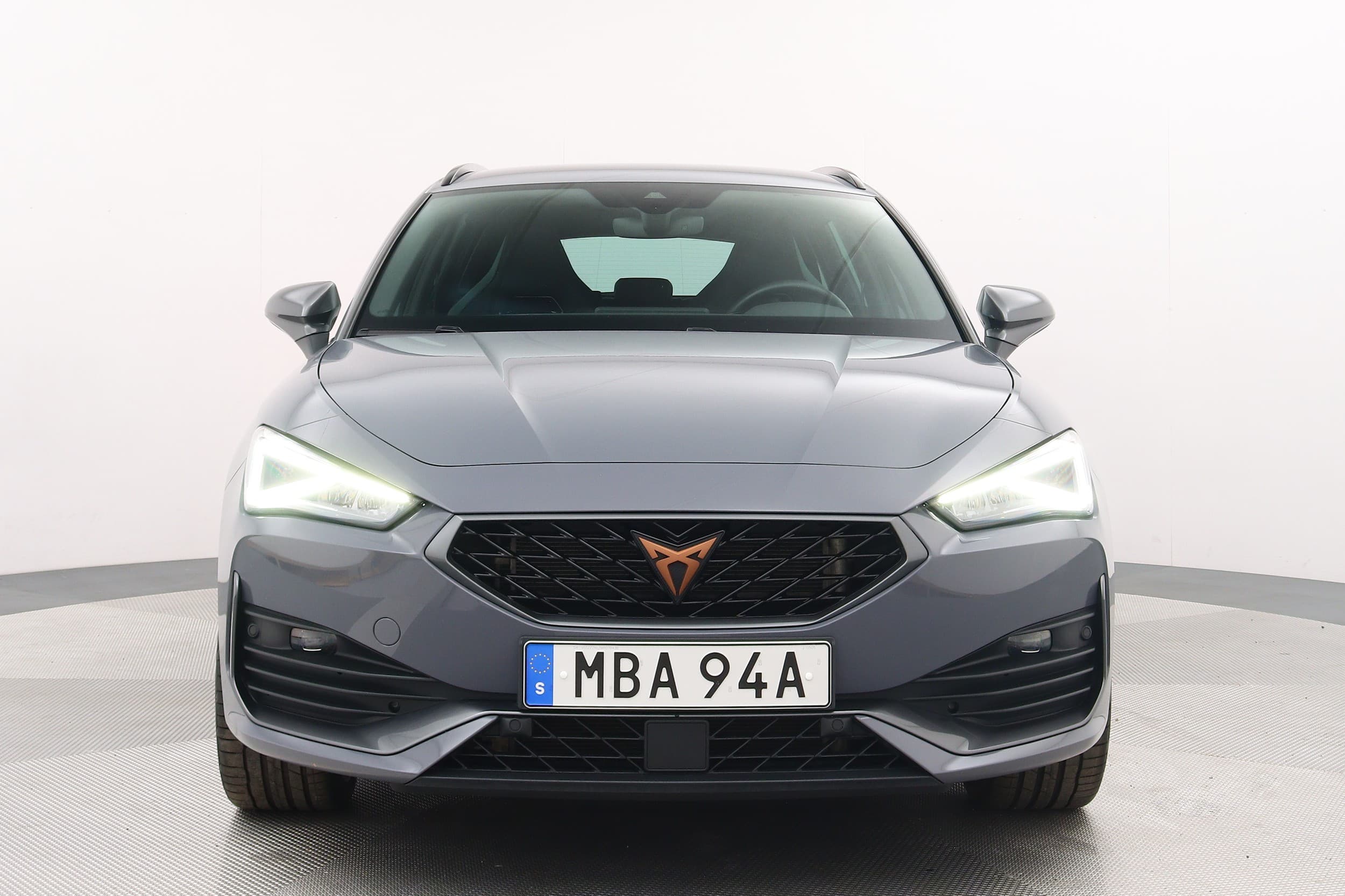 Cupra León