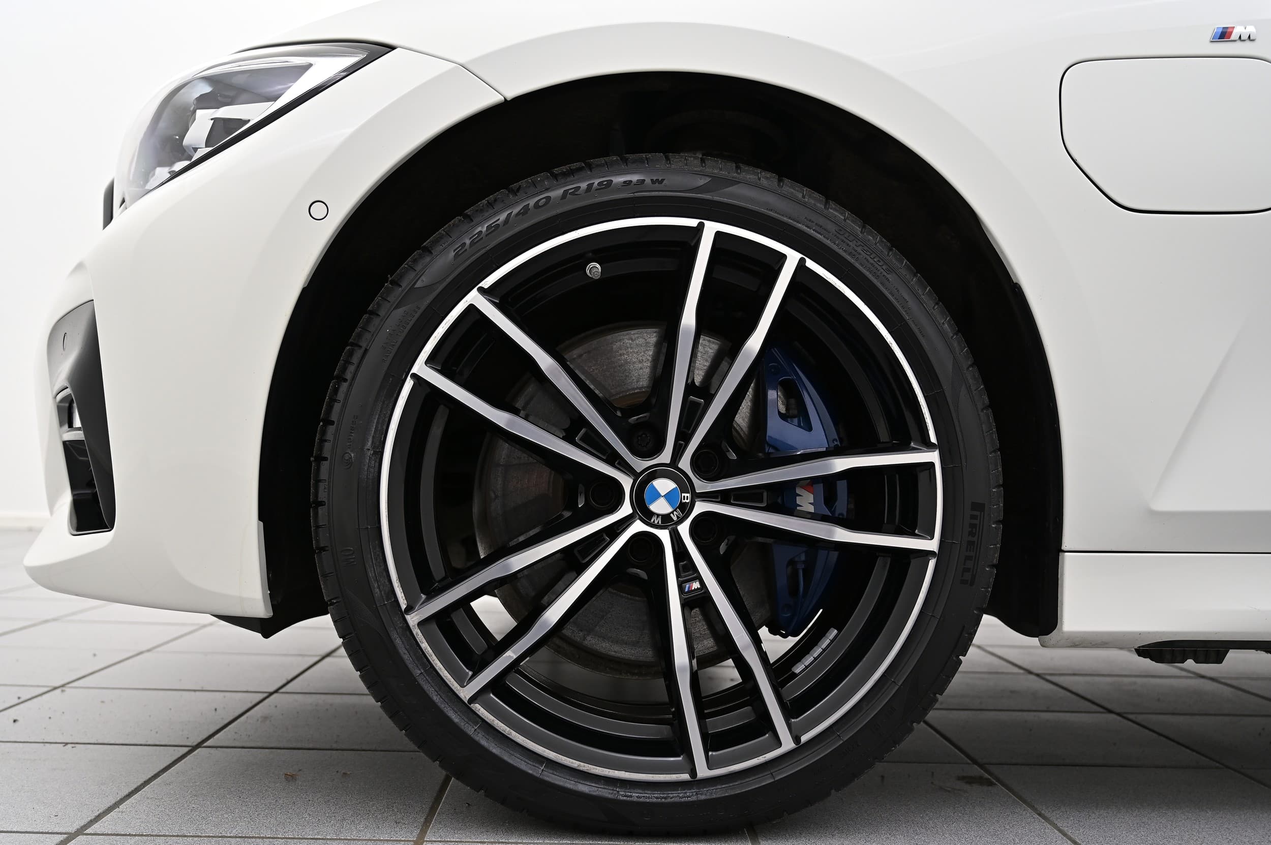 BMW 330e