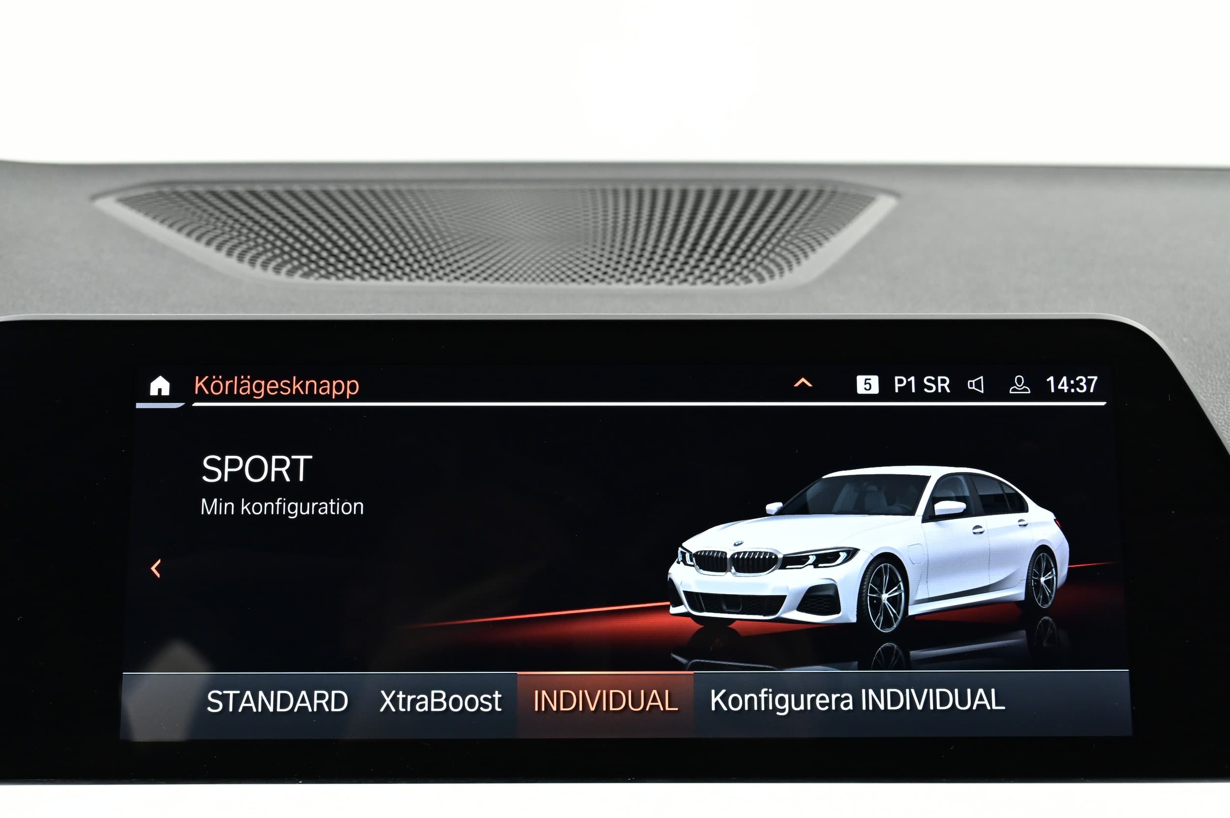BMW 330e