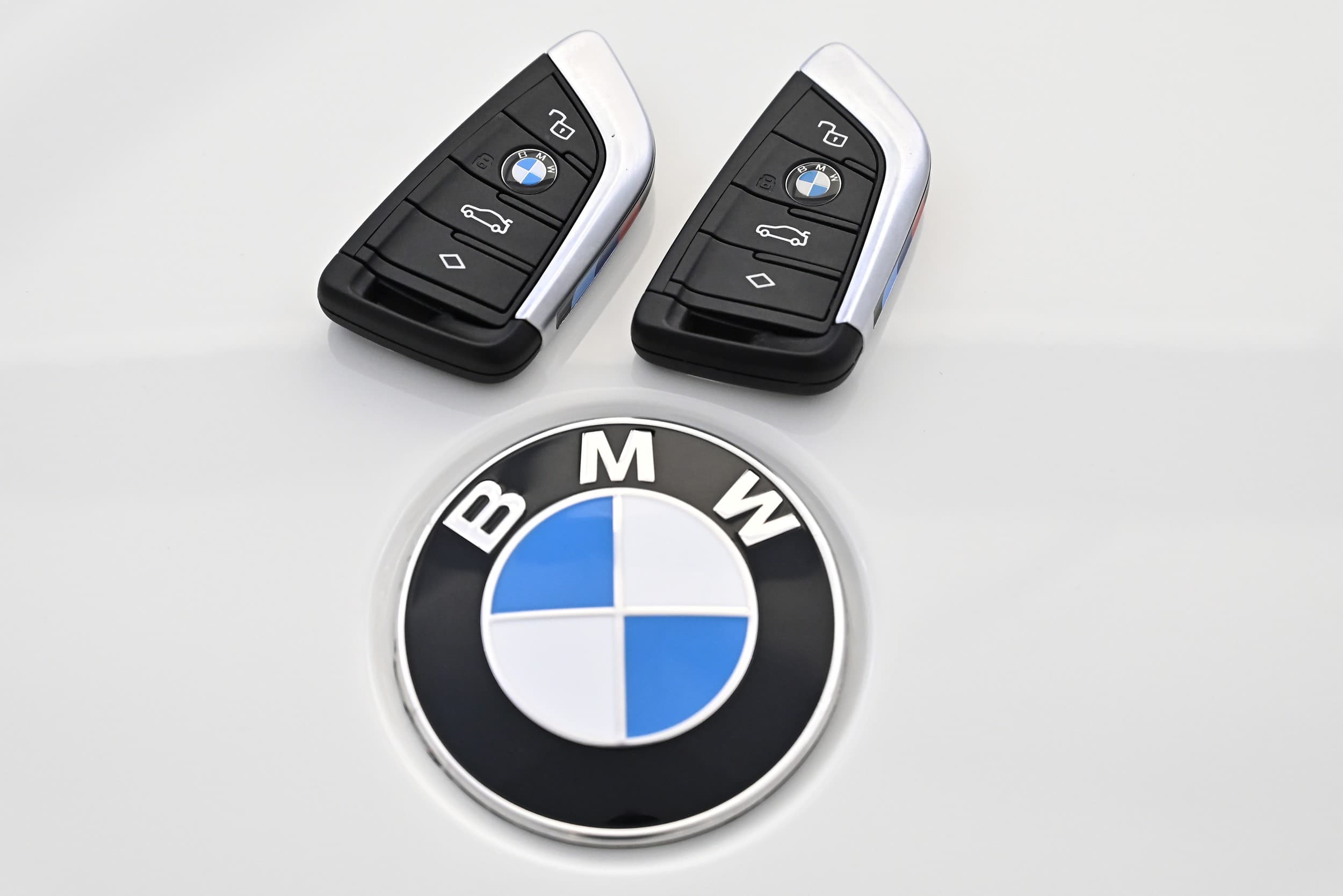 BMW 330e