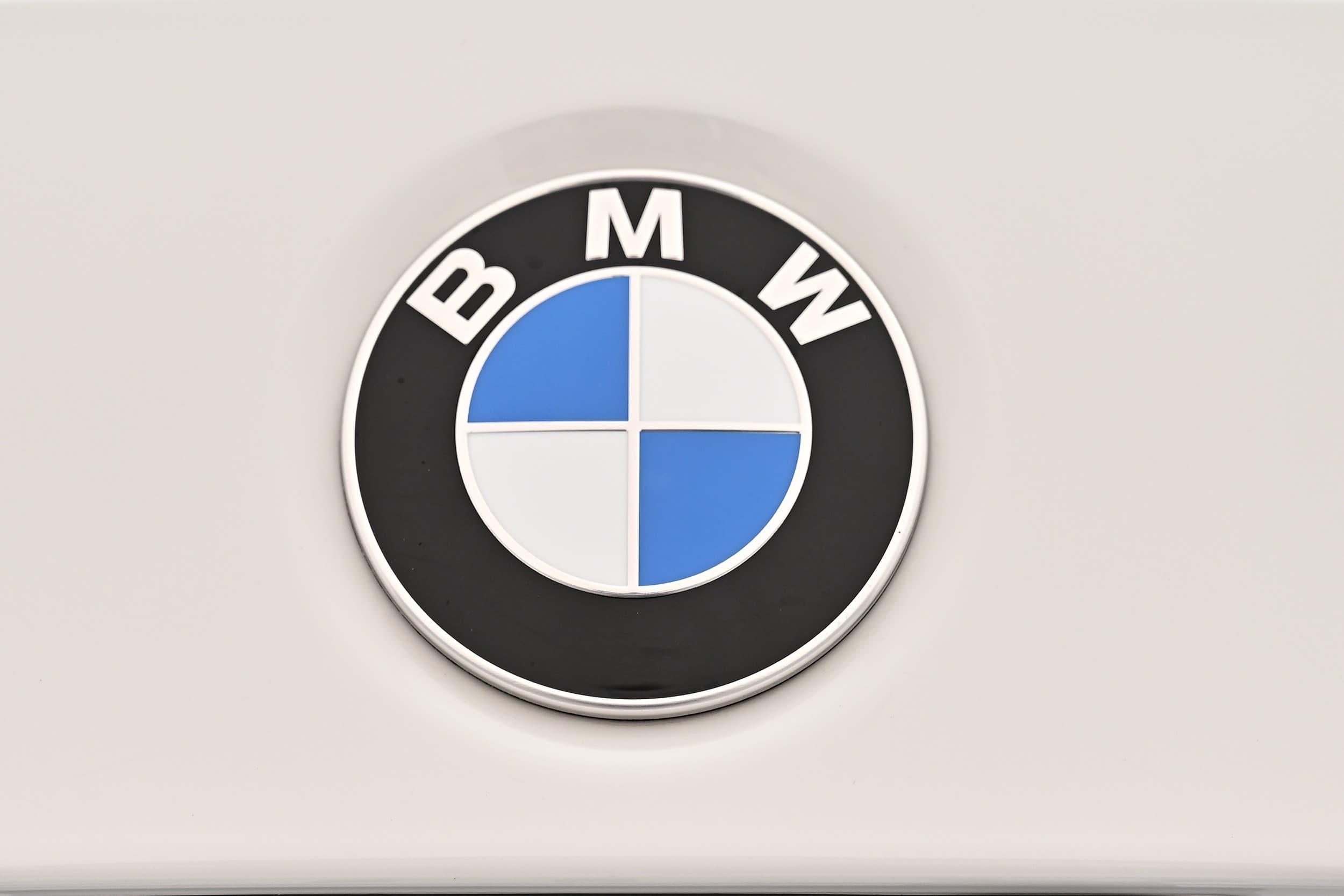 BMW 330e