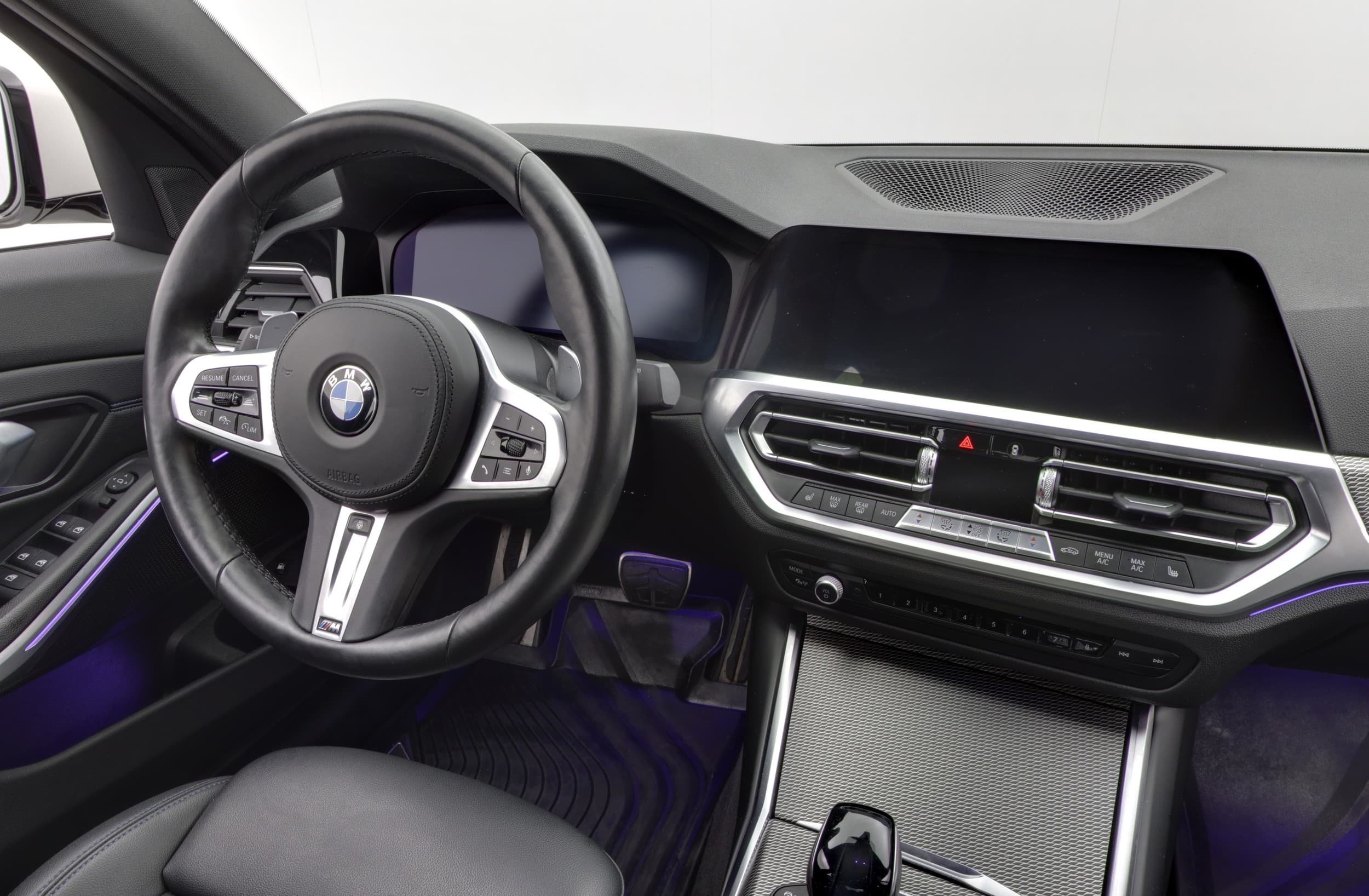BMW 330e
