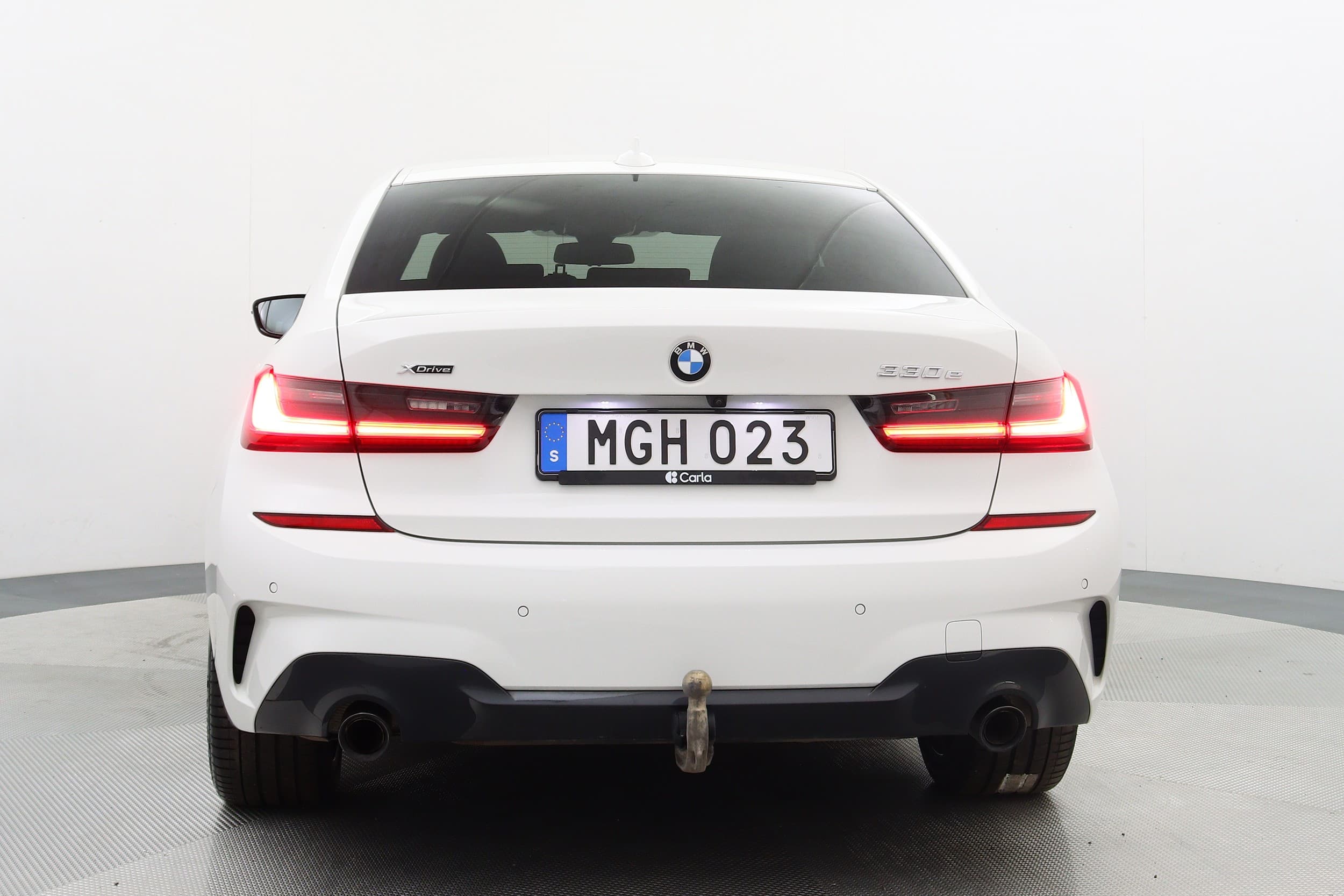 BMW 330e