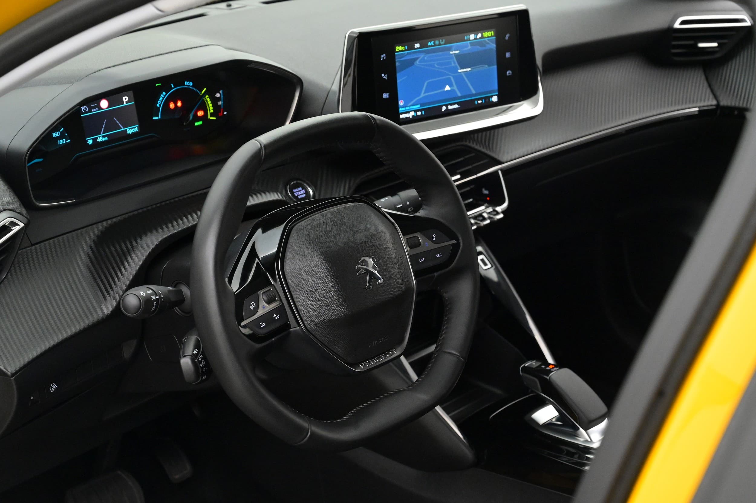 Peugeot e-208