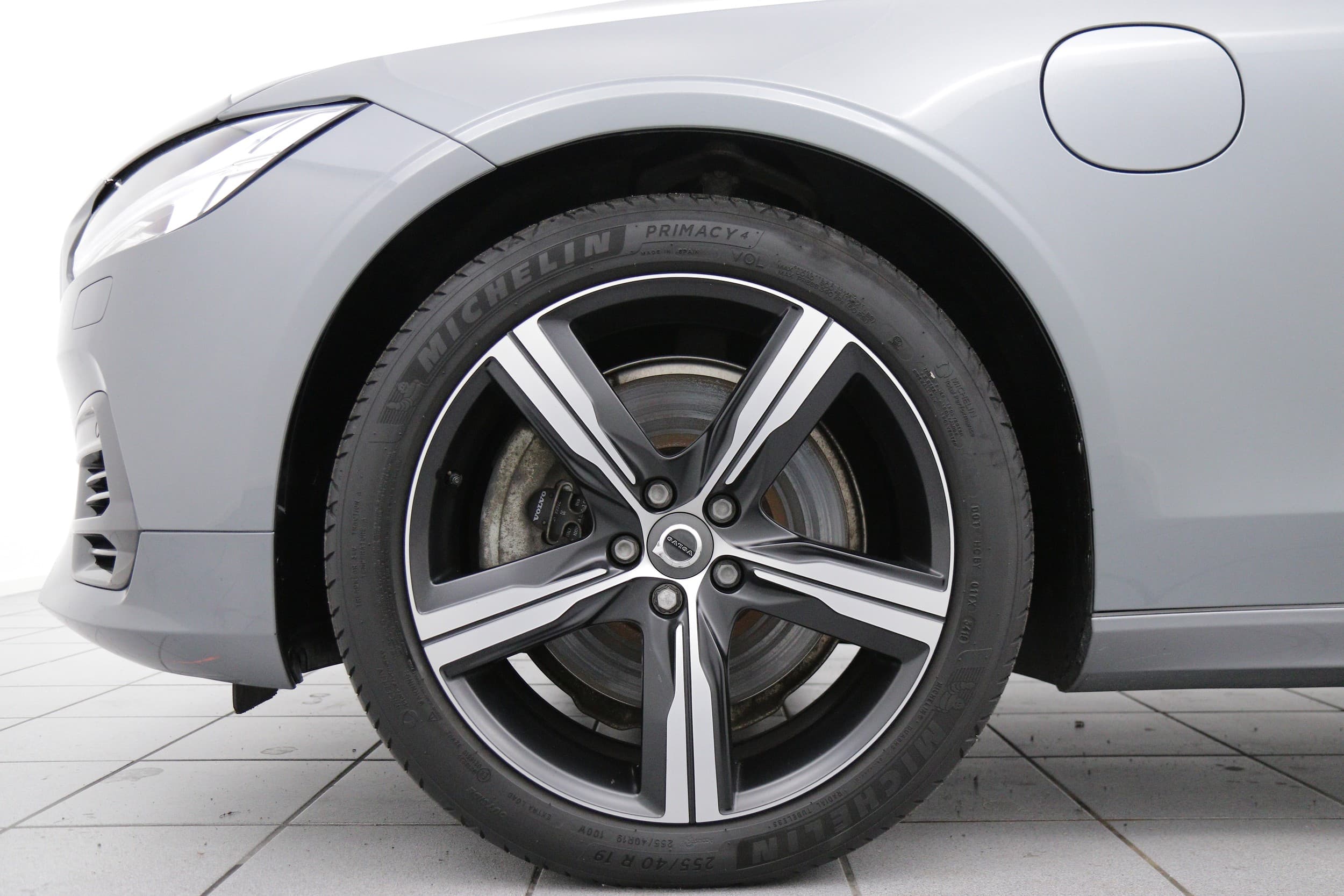 Volvo V90