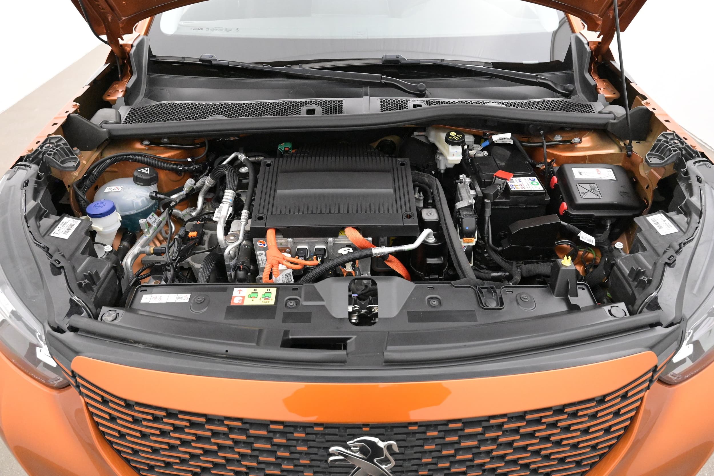 Peugeot e-2008