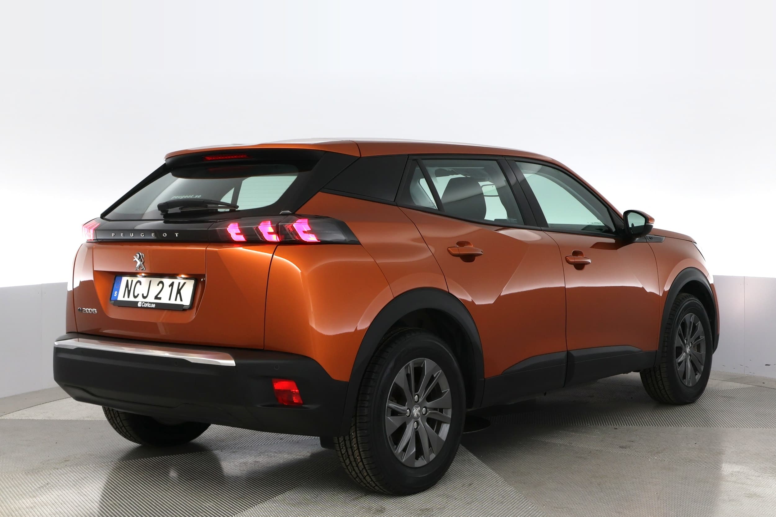 Peugeot e-2008