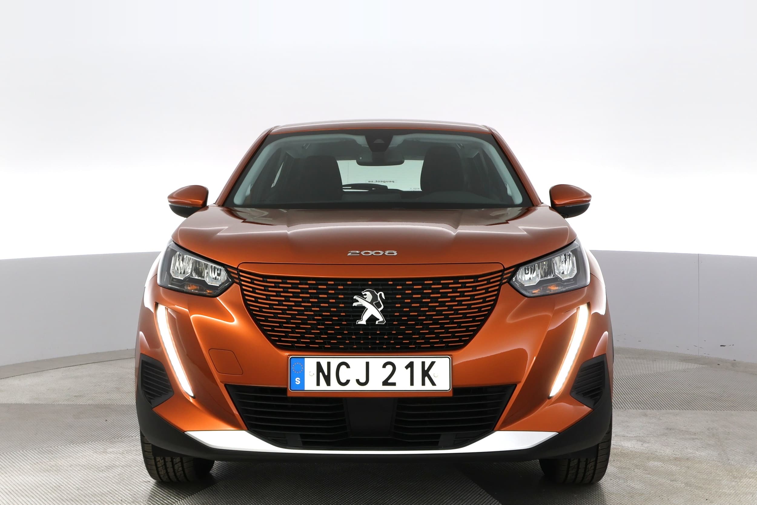 Peugeot e-2008