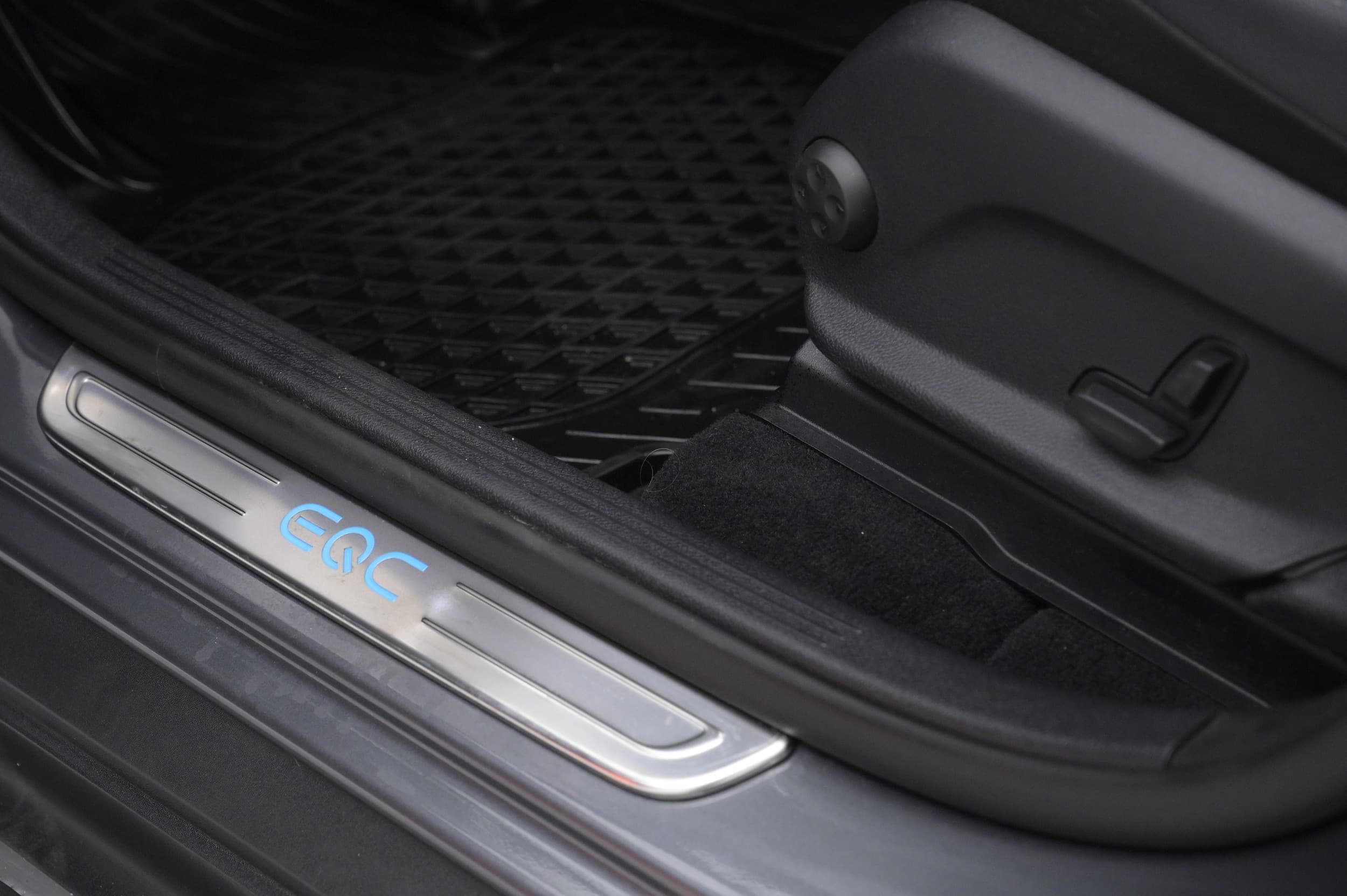 Mercedes EQC