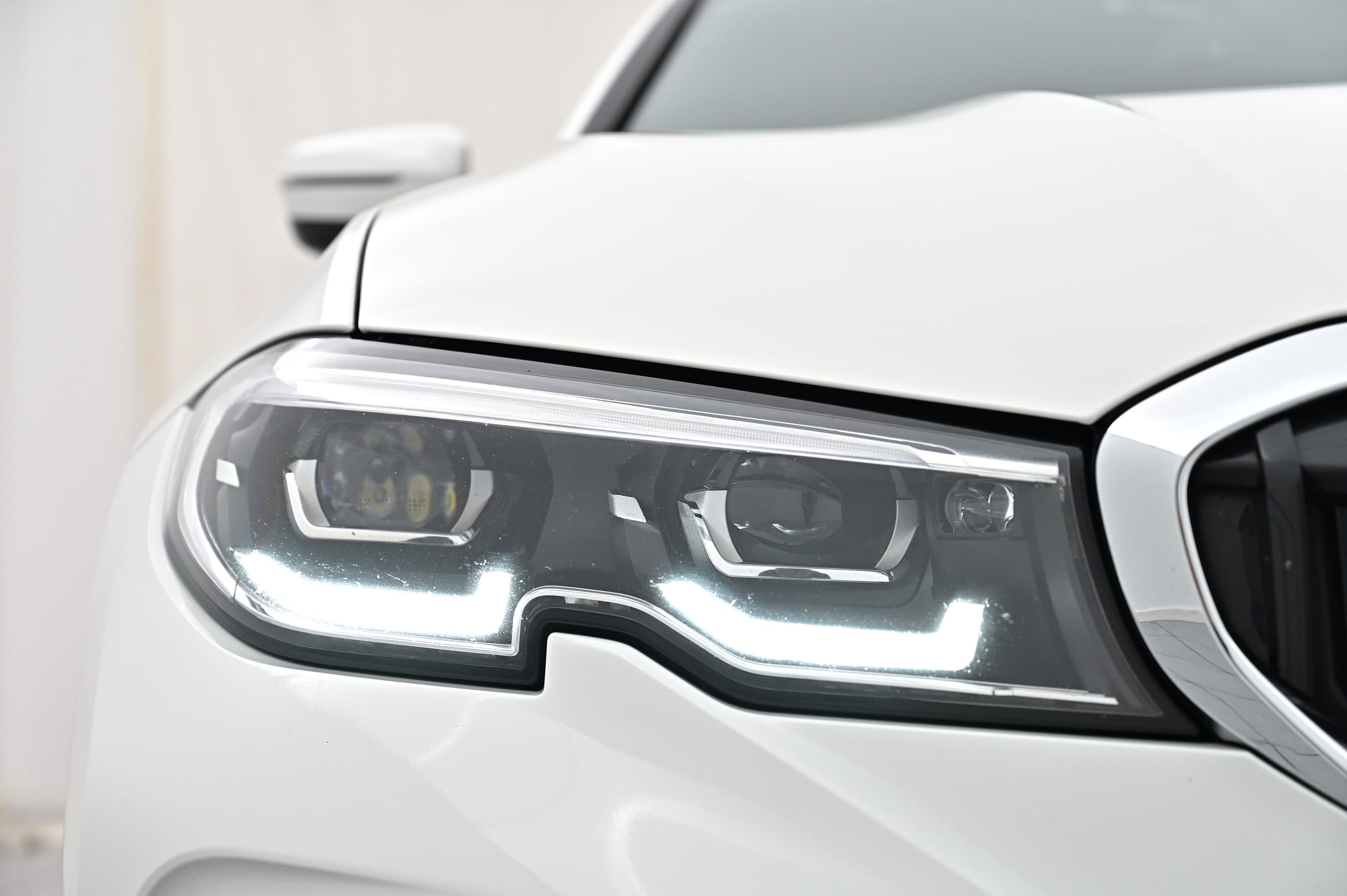 BMW 330e