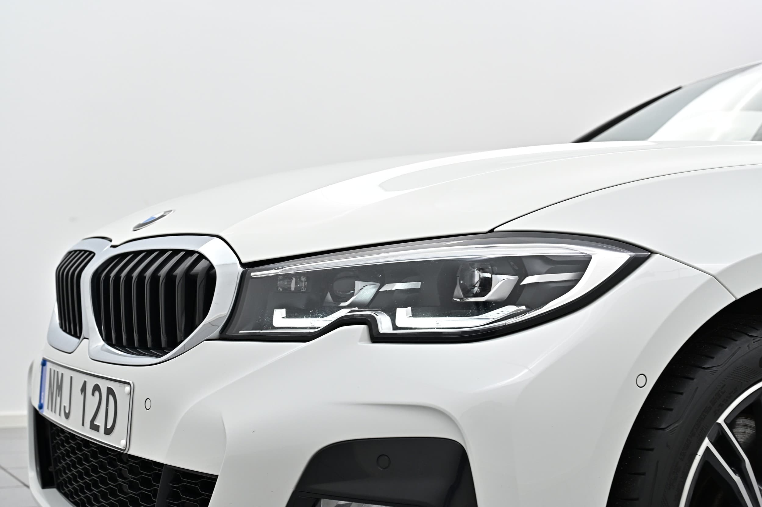 BMW 330e