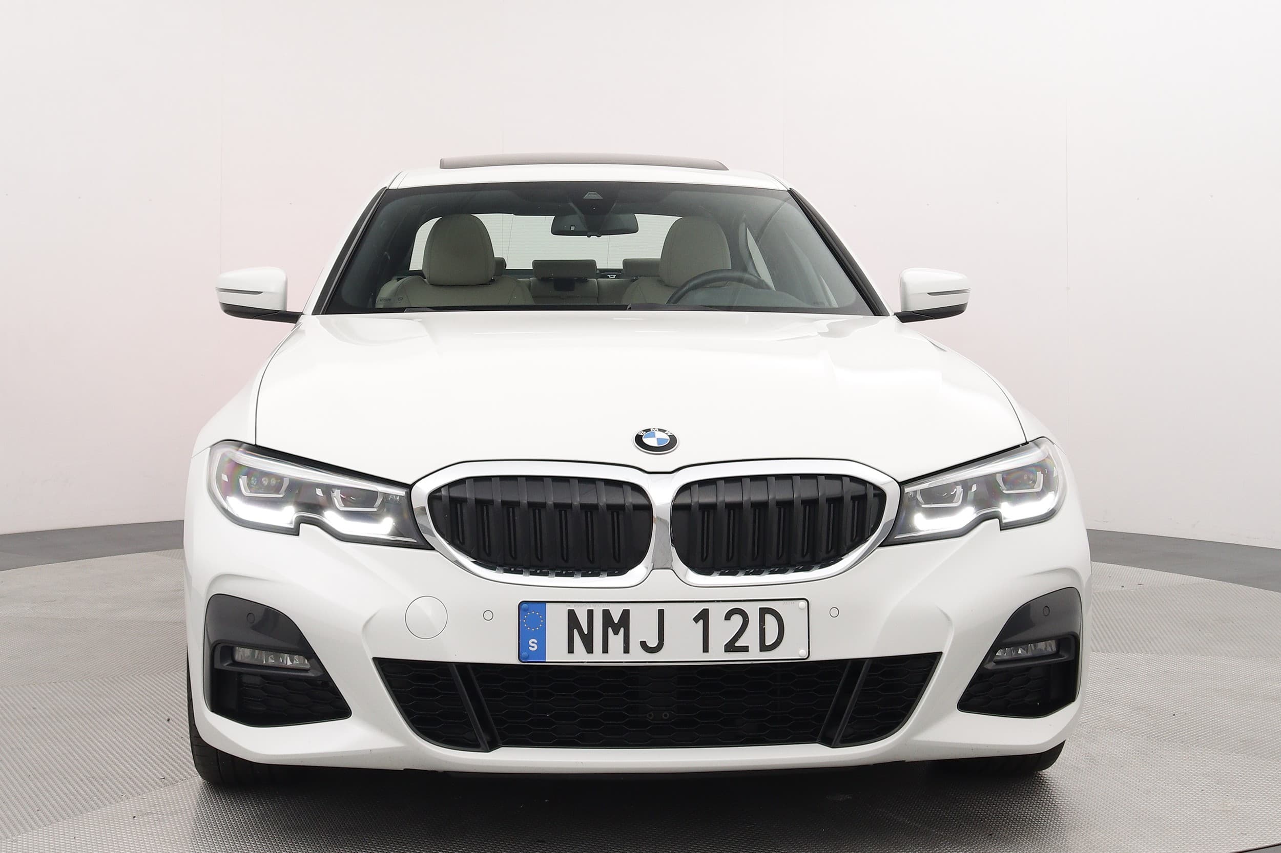BMW 330e